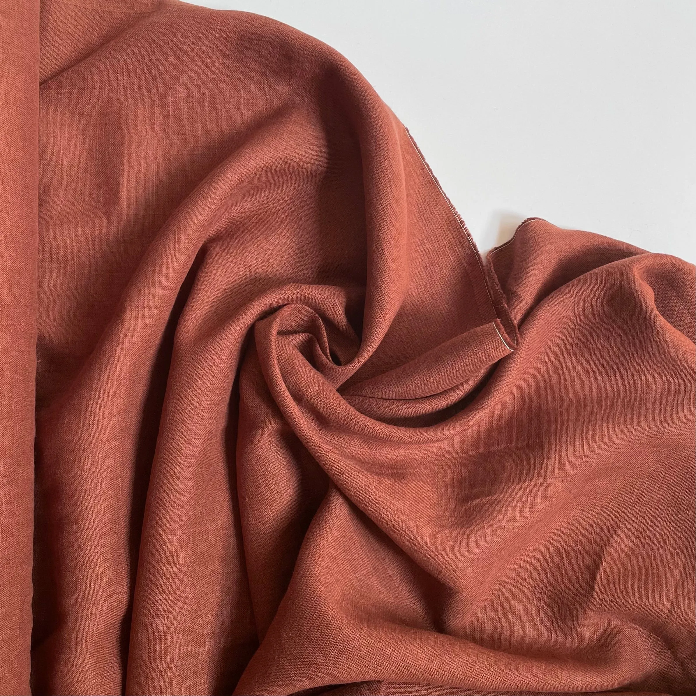 3/4 yard Remnant : Merchant & Mills EU Linen - Cinnamon Dust