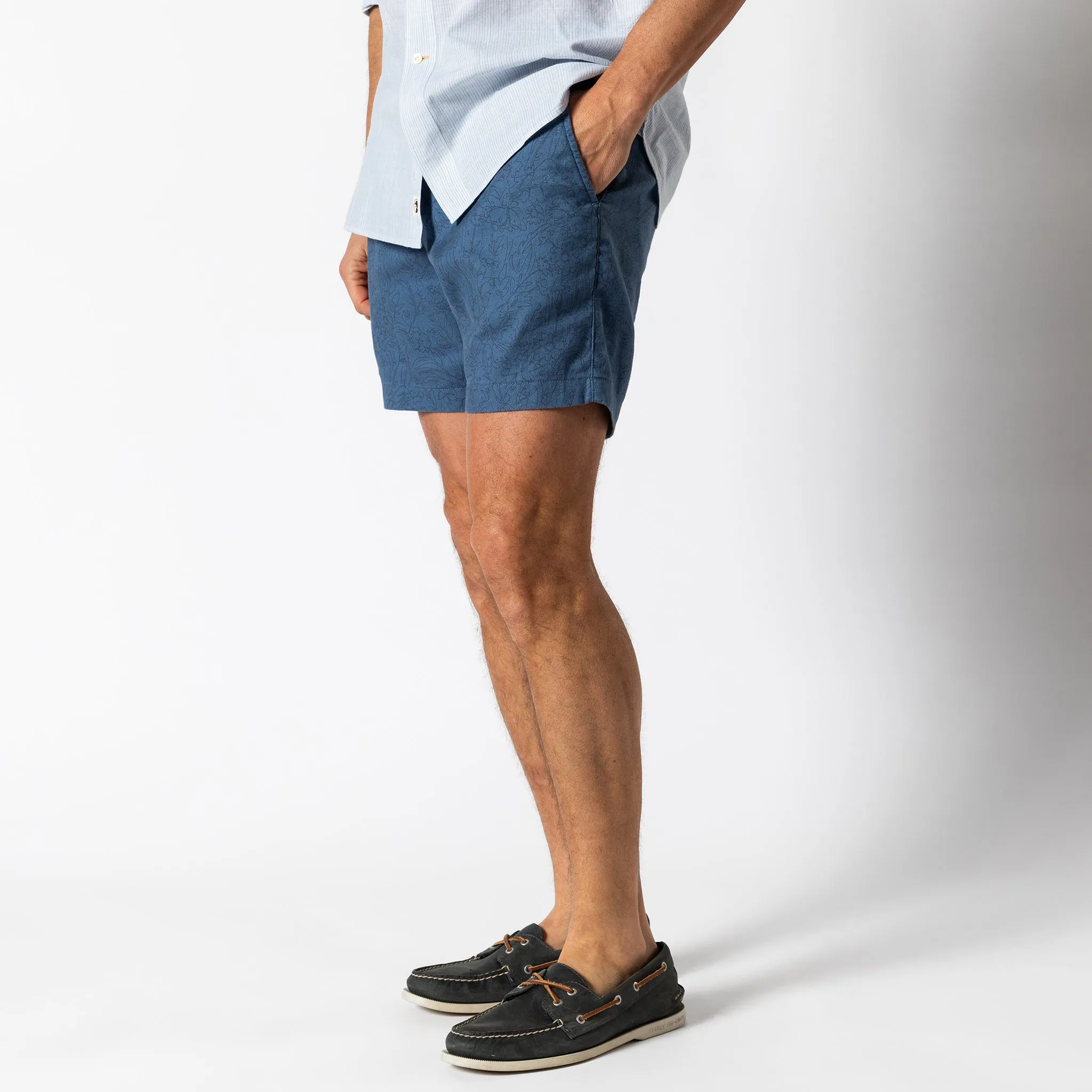 7" Linen Gold School Chino Short - Shadow Blue