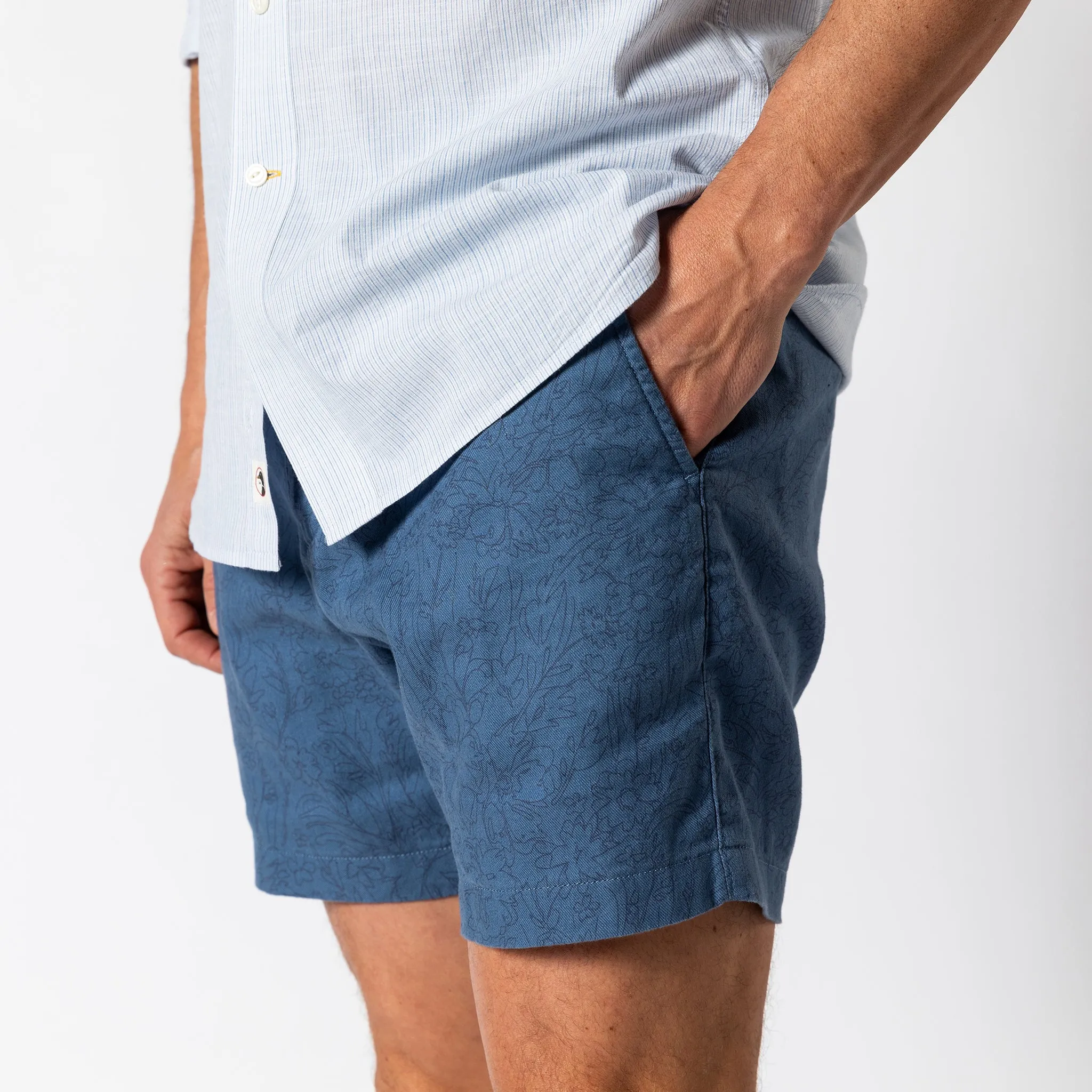 7" Linen Gold School Chino Short - Shadow Blue