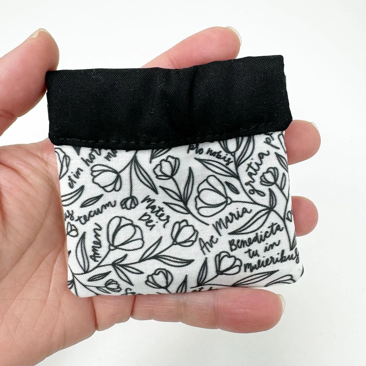 Ave Maria Squeeze Pouch (Small)