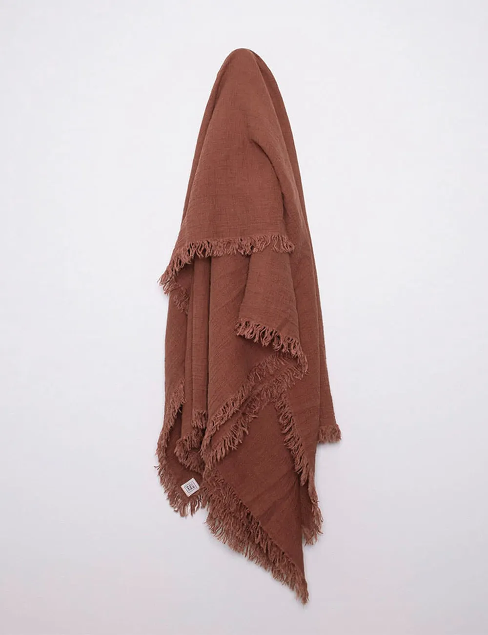 AVENUE THROW | CLAY