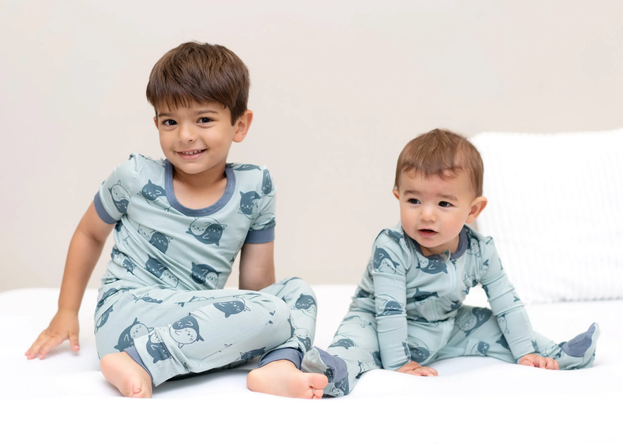 Bamboo Zip Up Footies (Yin Yang Seals Print)