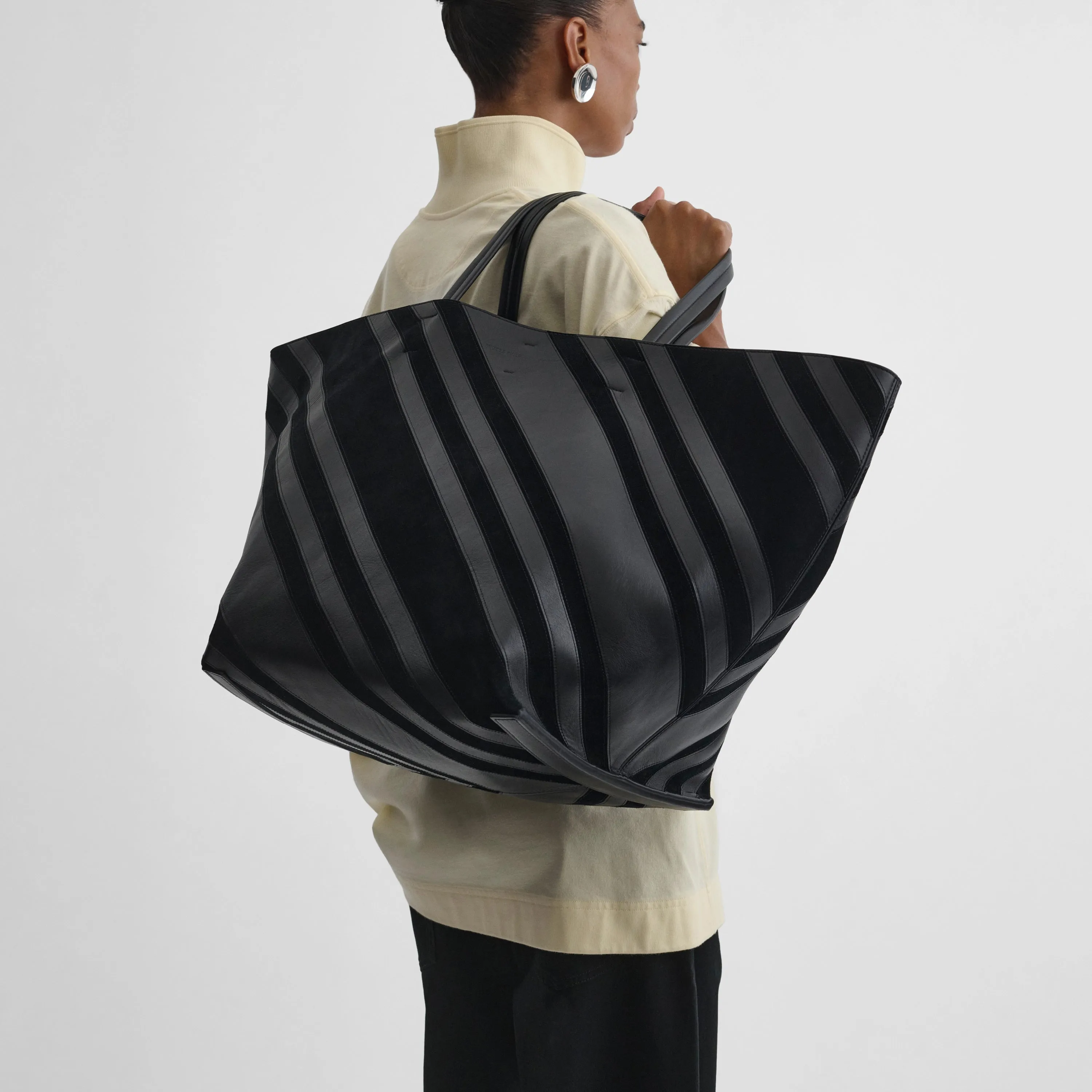 BASKET CABAS | black leather and suede with silver