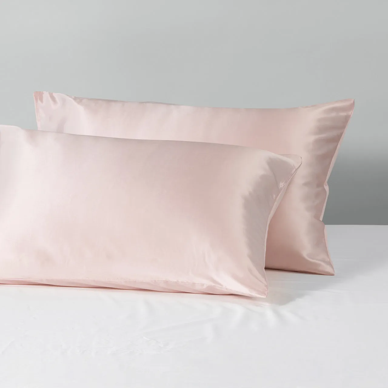 Beauty Silk Pillowcase Twin Pack Hotel Collection by Robinsons