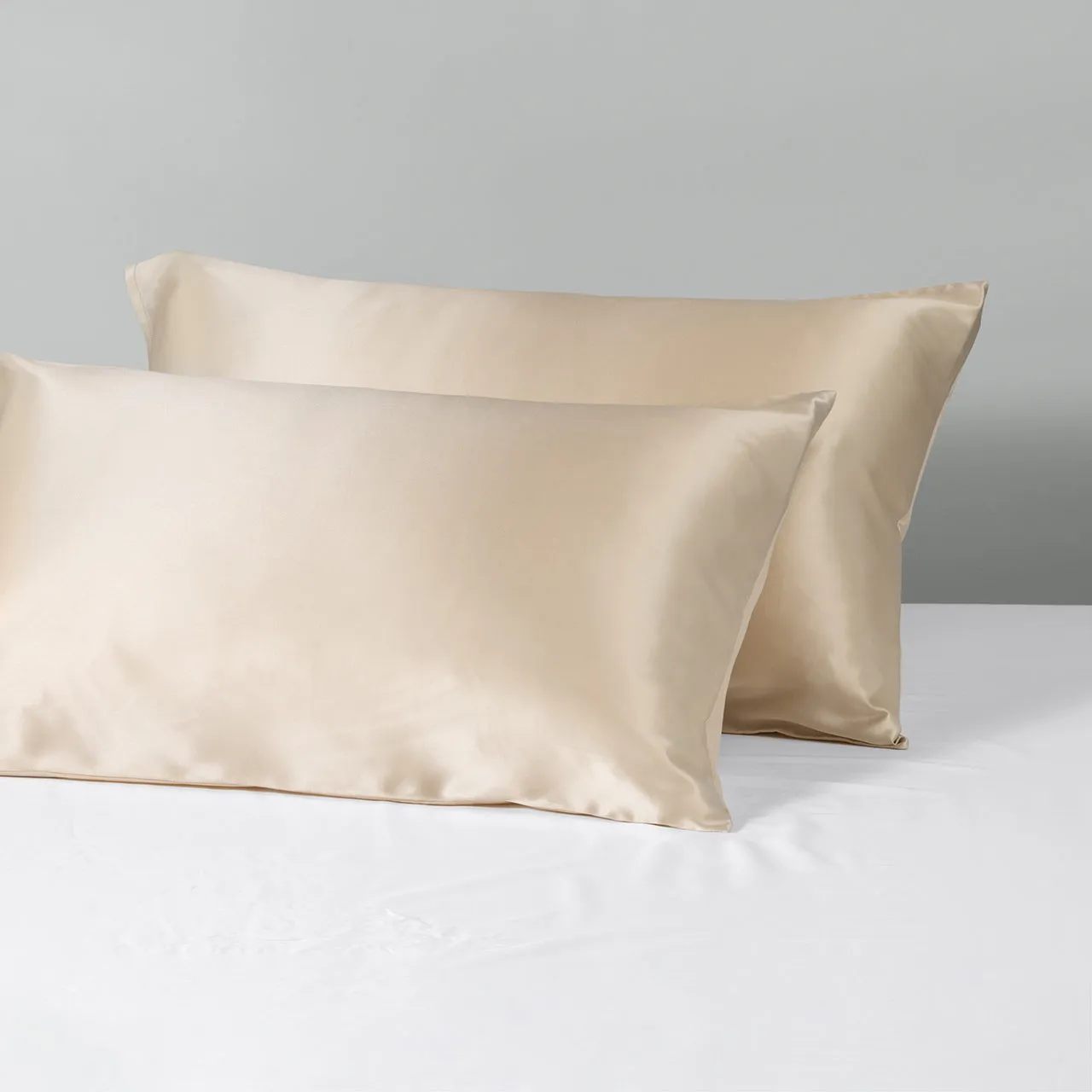 Beauty Silk Pillowcase Twin Pack Hotel Collection by Robinsons