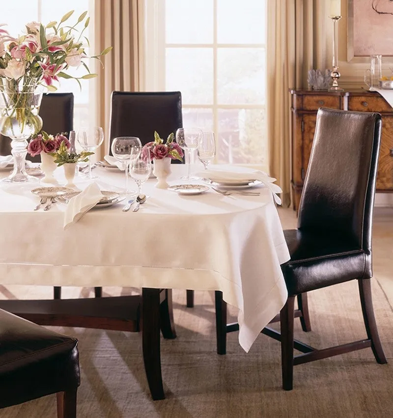 Classico Tablecloths
