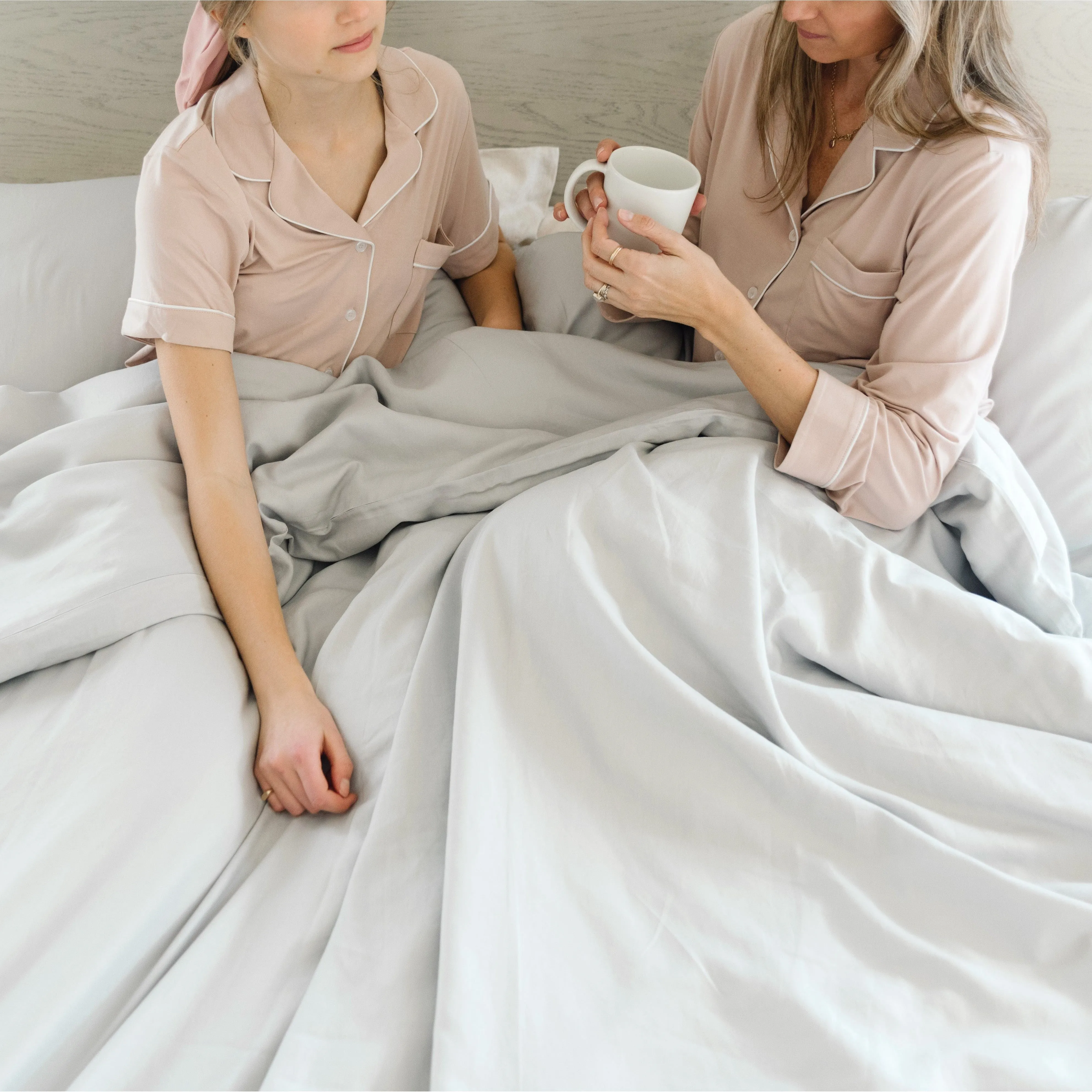 Cozy Earth Linen Bamboo Duvet Cover Available In Queen and King Sizes