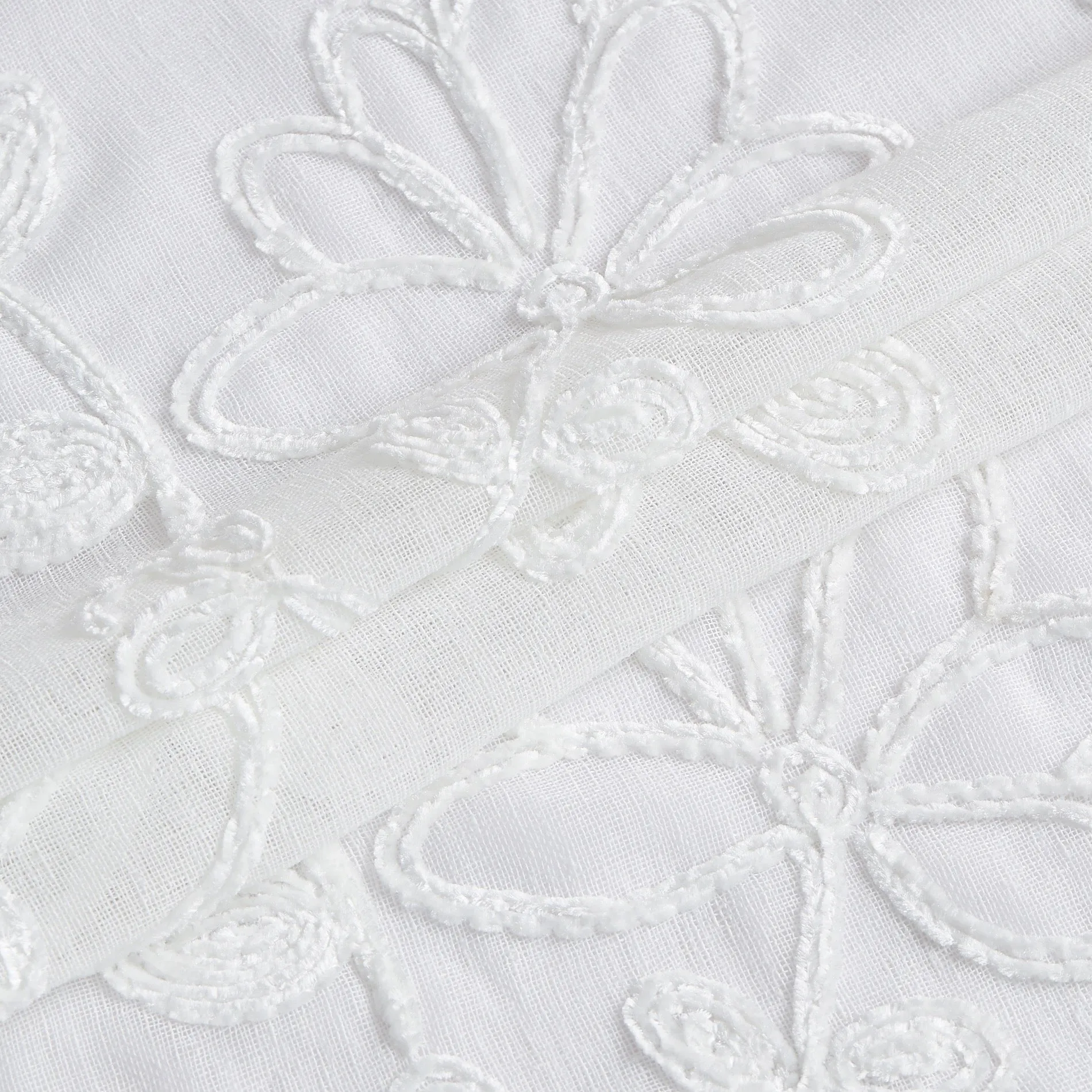 Dainty Home Rita 3D Linen Look Textured Floral 3D Chenille Designed Fabric Shower Curtain