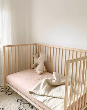 Fleur Crib Sheet