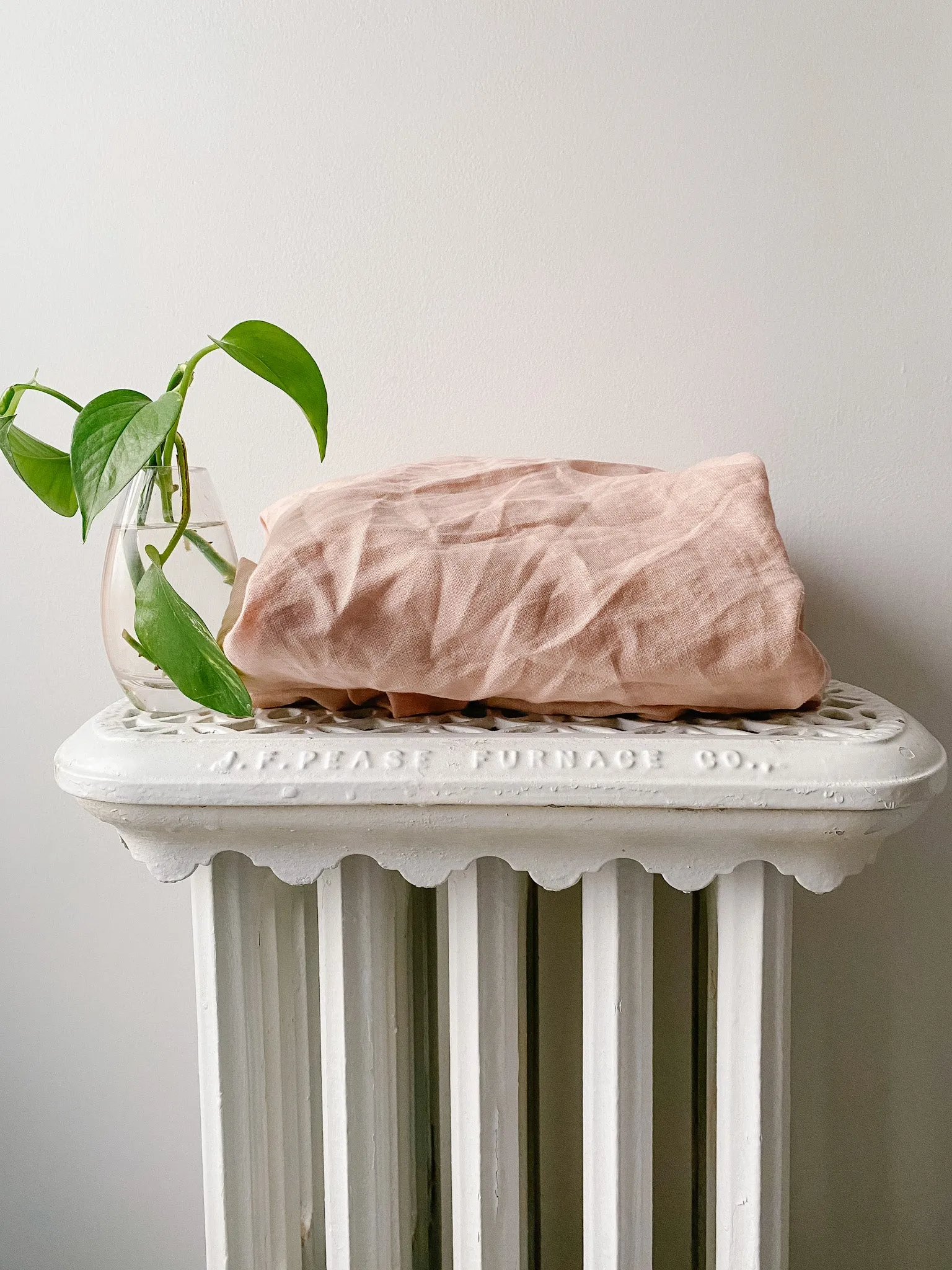 Fleur Crib Sheet