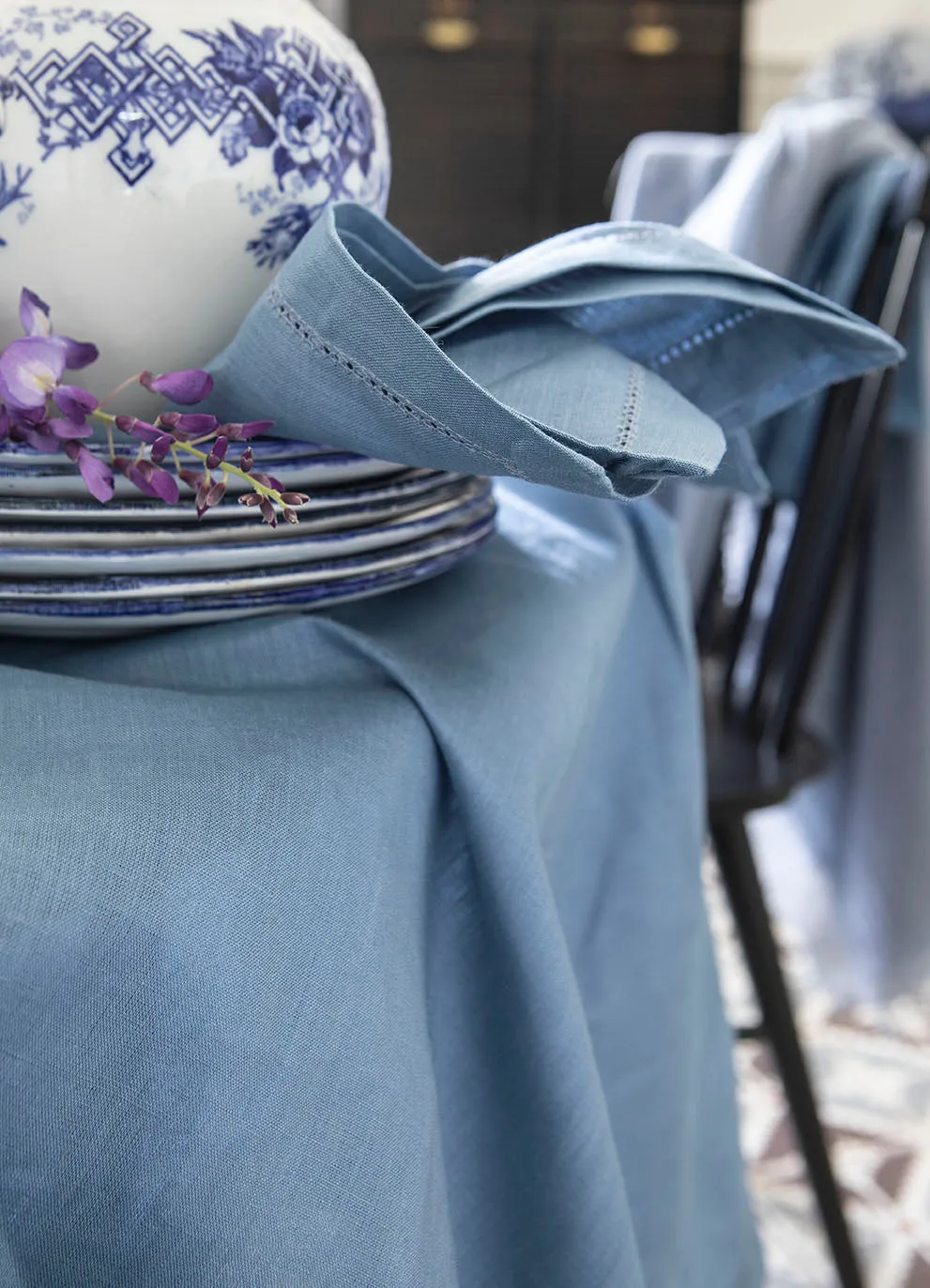 florence tablecloth & tablerunner
