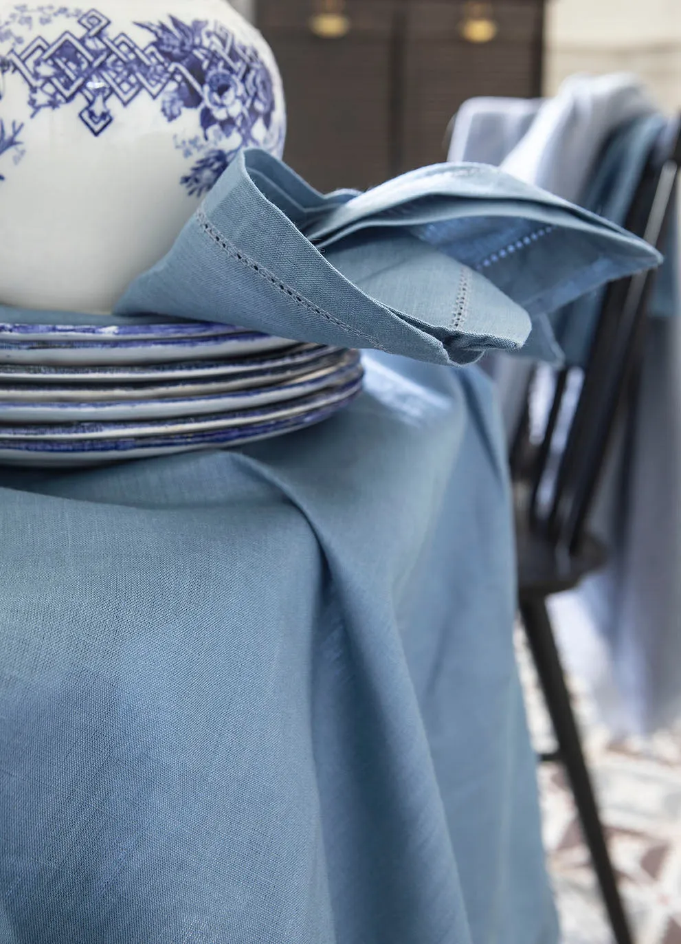 florence tablecloth & tablerunner