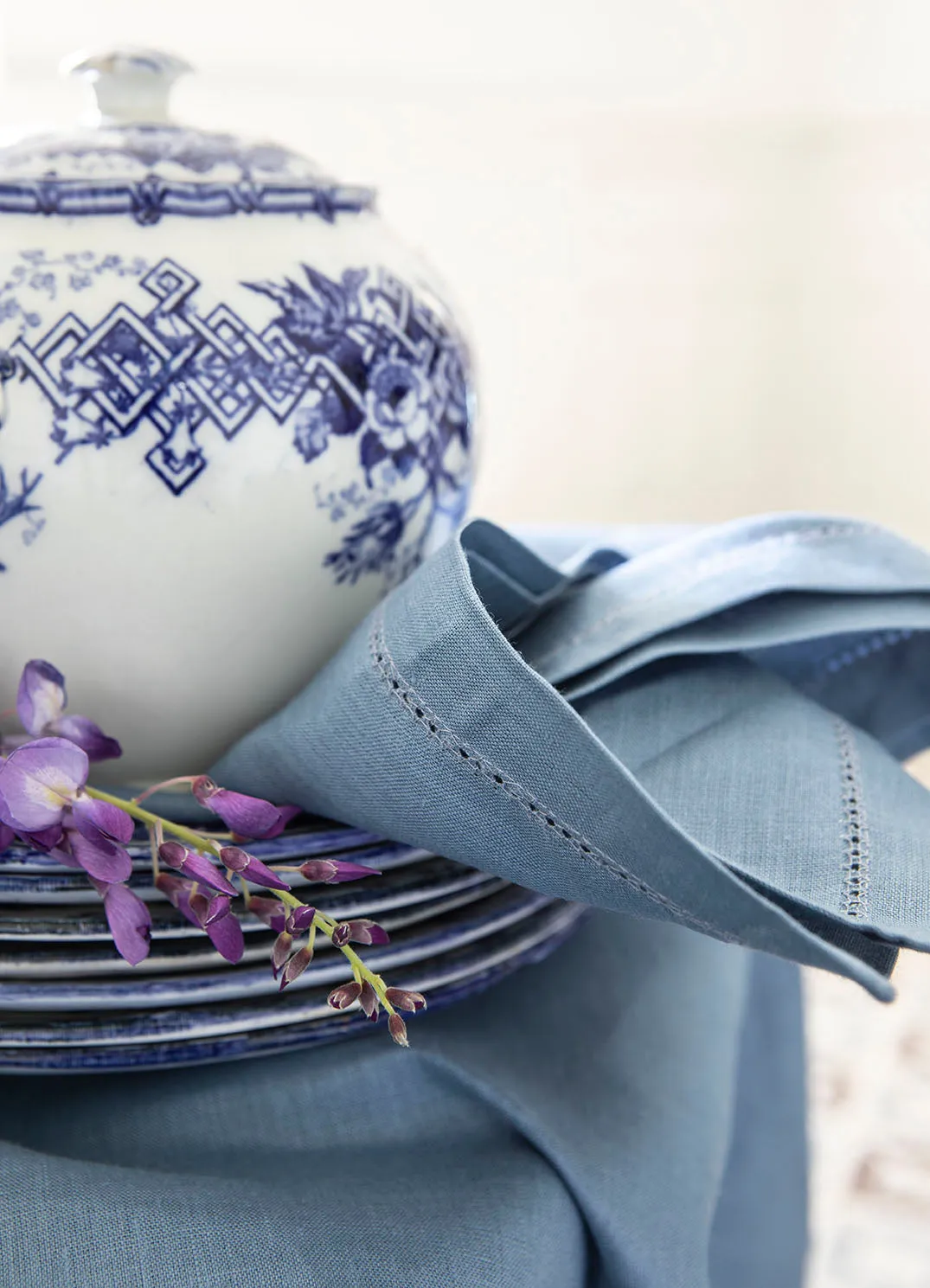 florence tablecloth & tablerunner