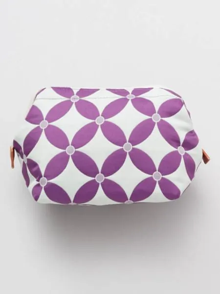 FUKURE-ORI Matelasse Pouch - Traditional Komon Pattern