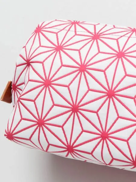 FUKURE-ORI Matelasse Pouch - Traditional Komon Pattern