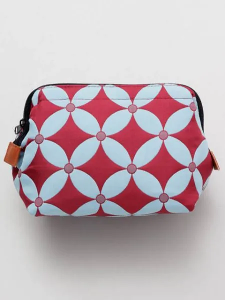 FUKURE-ORI Matelasse Pouch - Traditional Komon Pattern