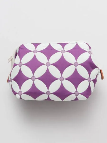 FUKURE-ORI Matelasse Pouch - Traditional Komon Pattern