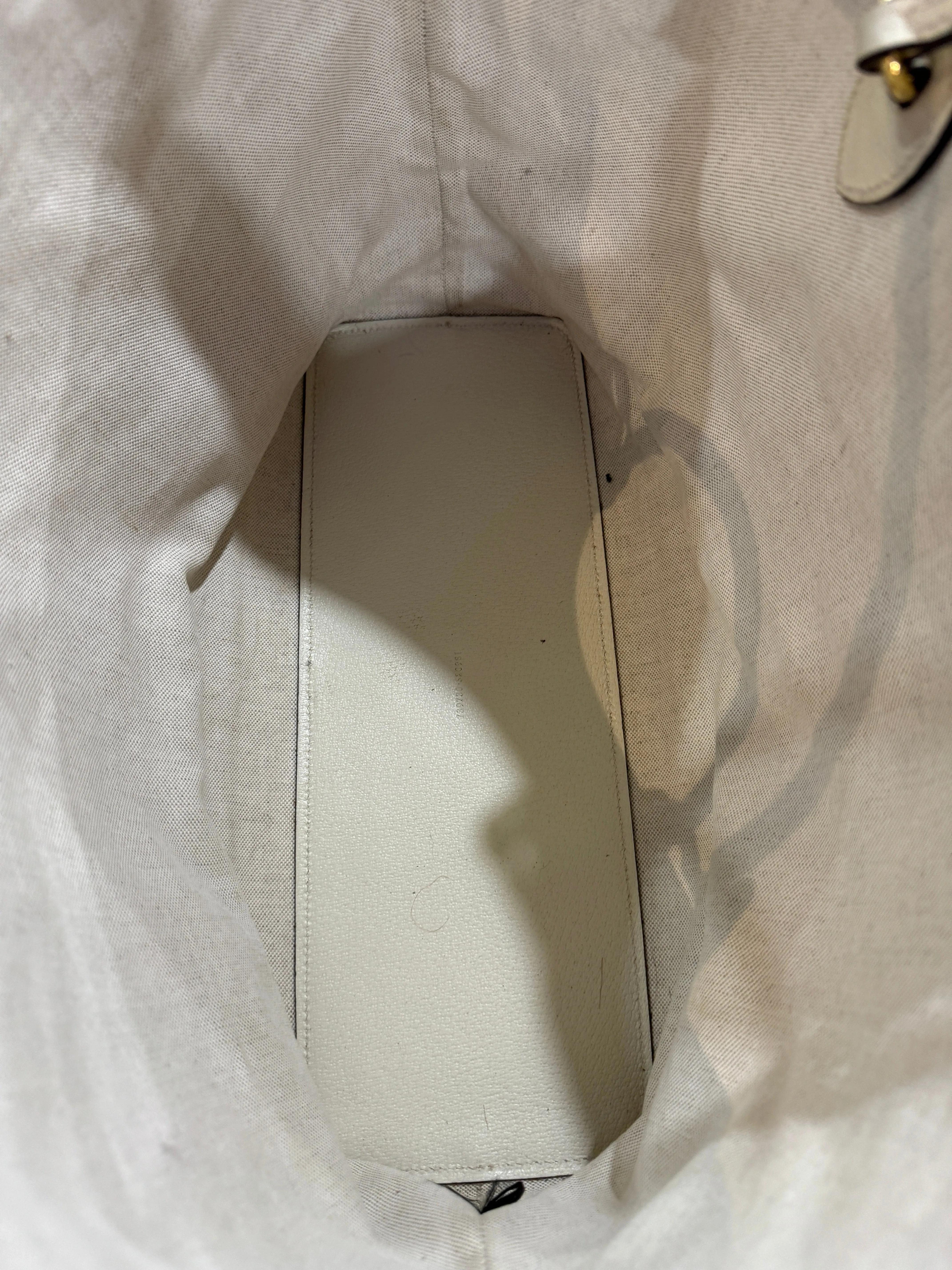 Gucci - Medium Tote in White Leather 0182023