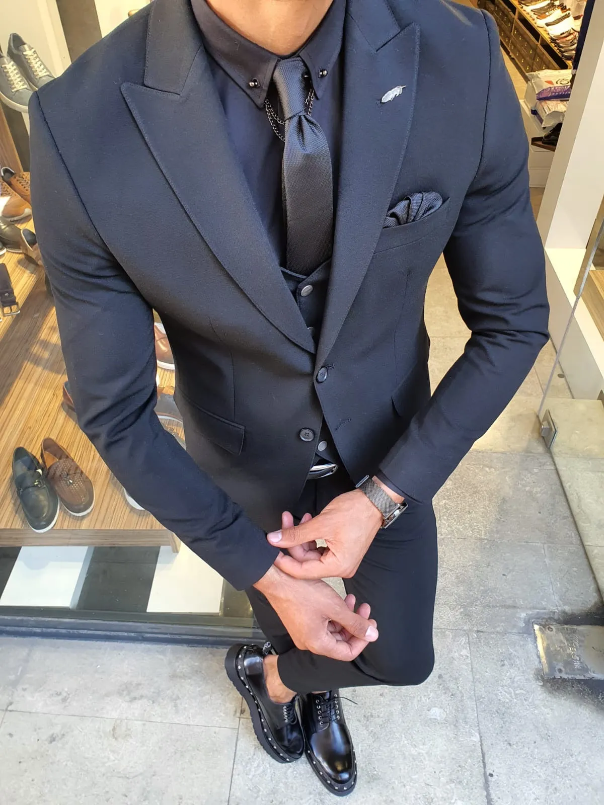 Henderson Black Slim Fit Suit - Elegant Three-Piece Ensemble for Every Occasion