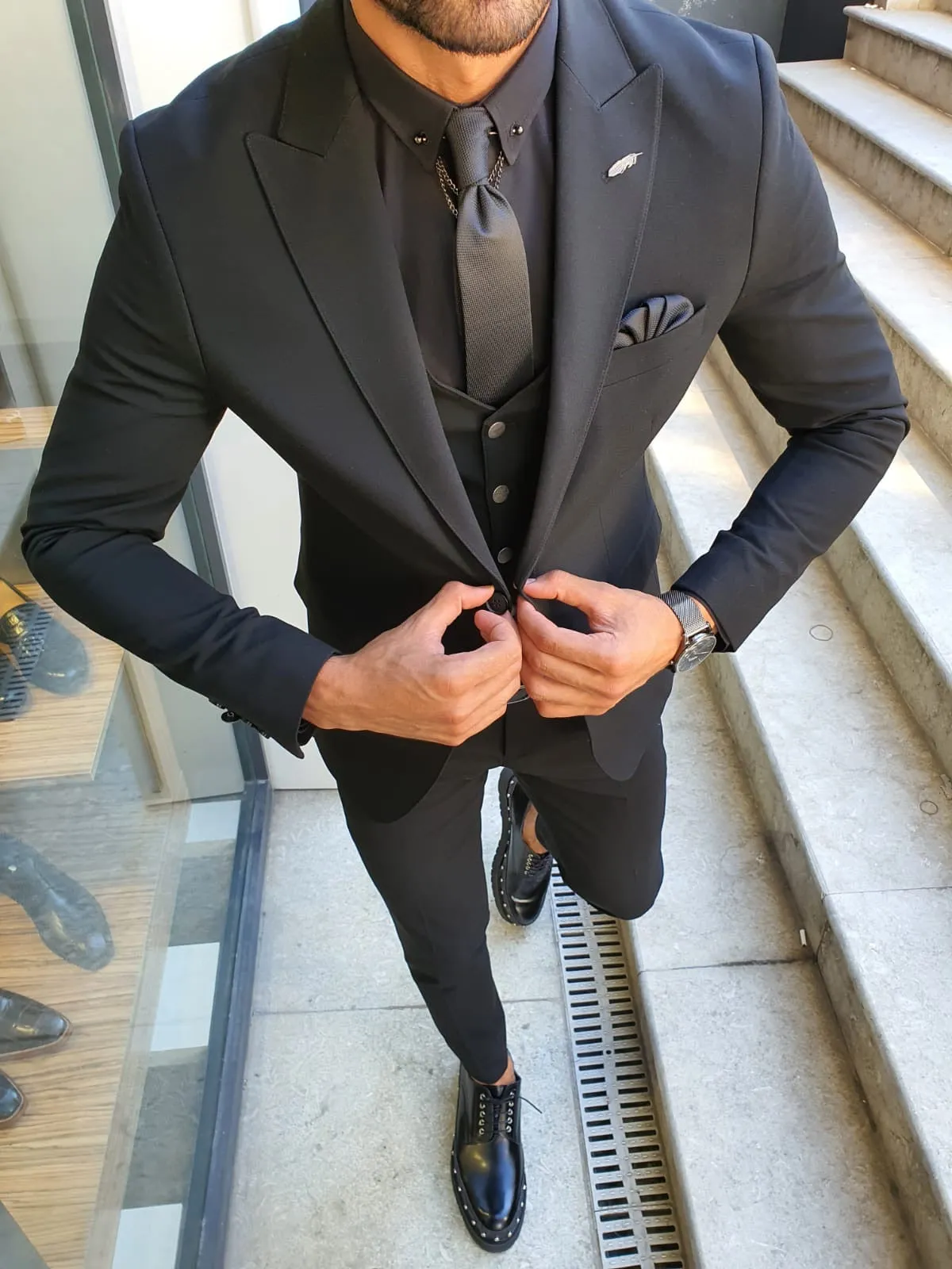 Henderson Black Slim Fit Suit - Elegant Three-Piece Ensemble for Every Occasion