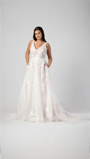 In Stock Declan