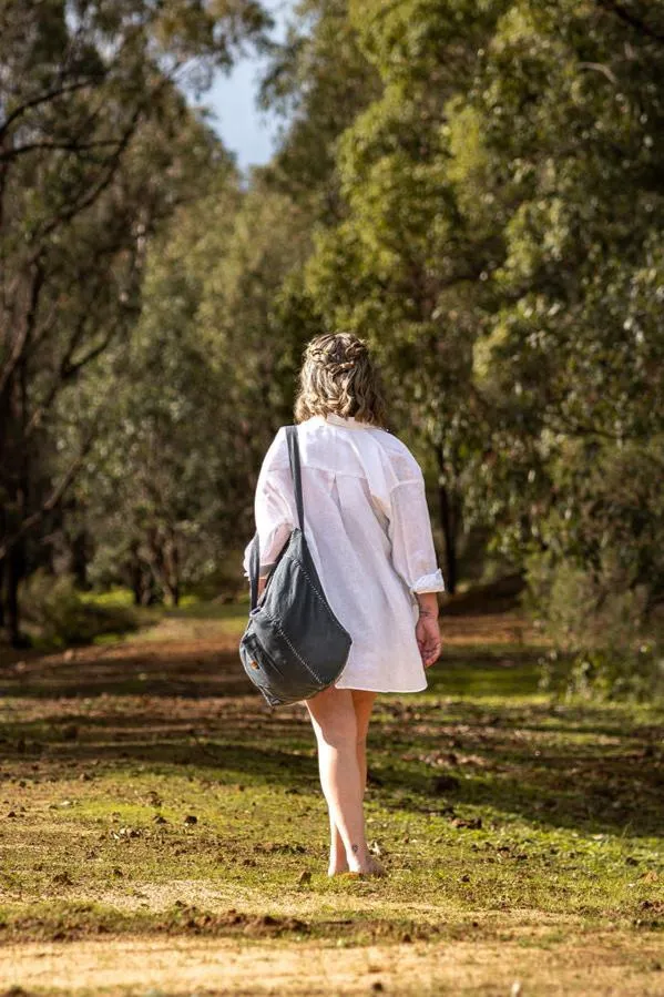 Journey Linen Tote Contrast Stitching