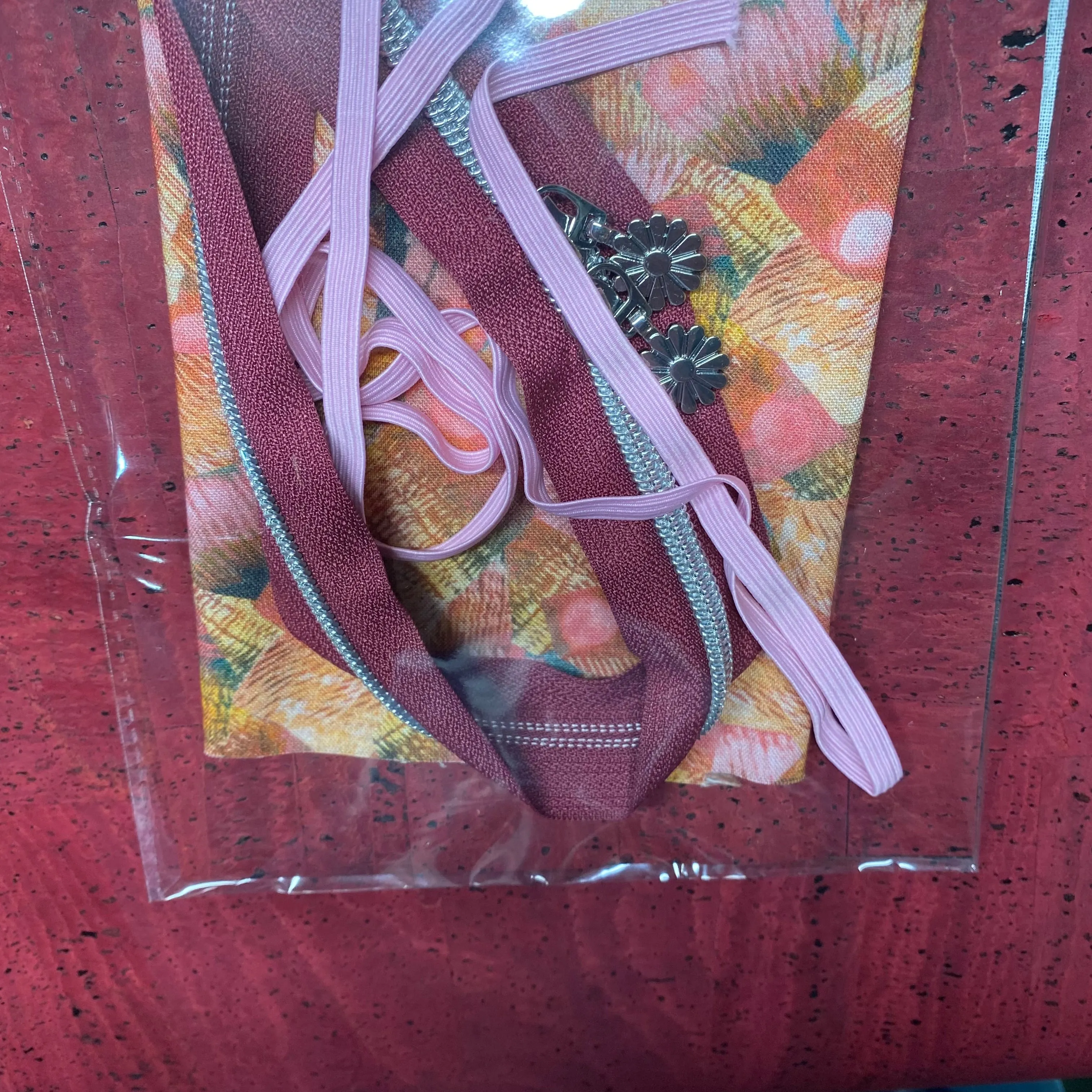 Kit - Crocus Pouch (large)