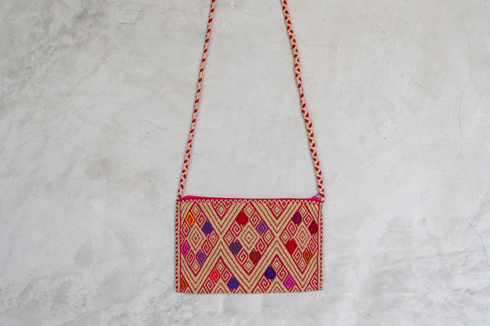 Larrainzar Pouch