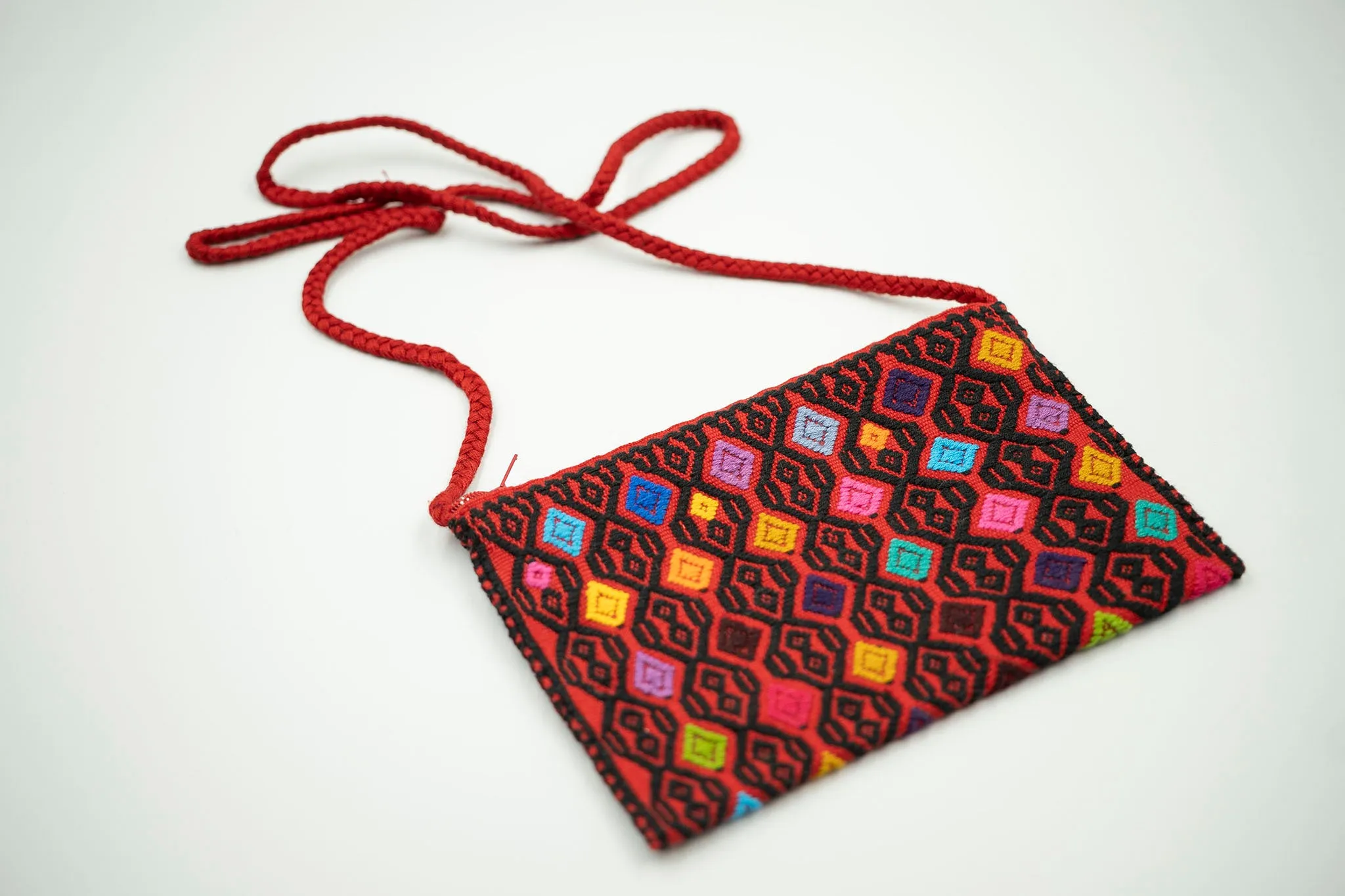 Larrainzar Pouch