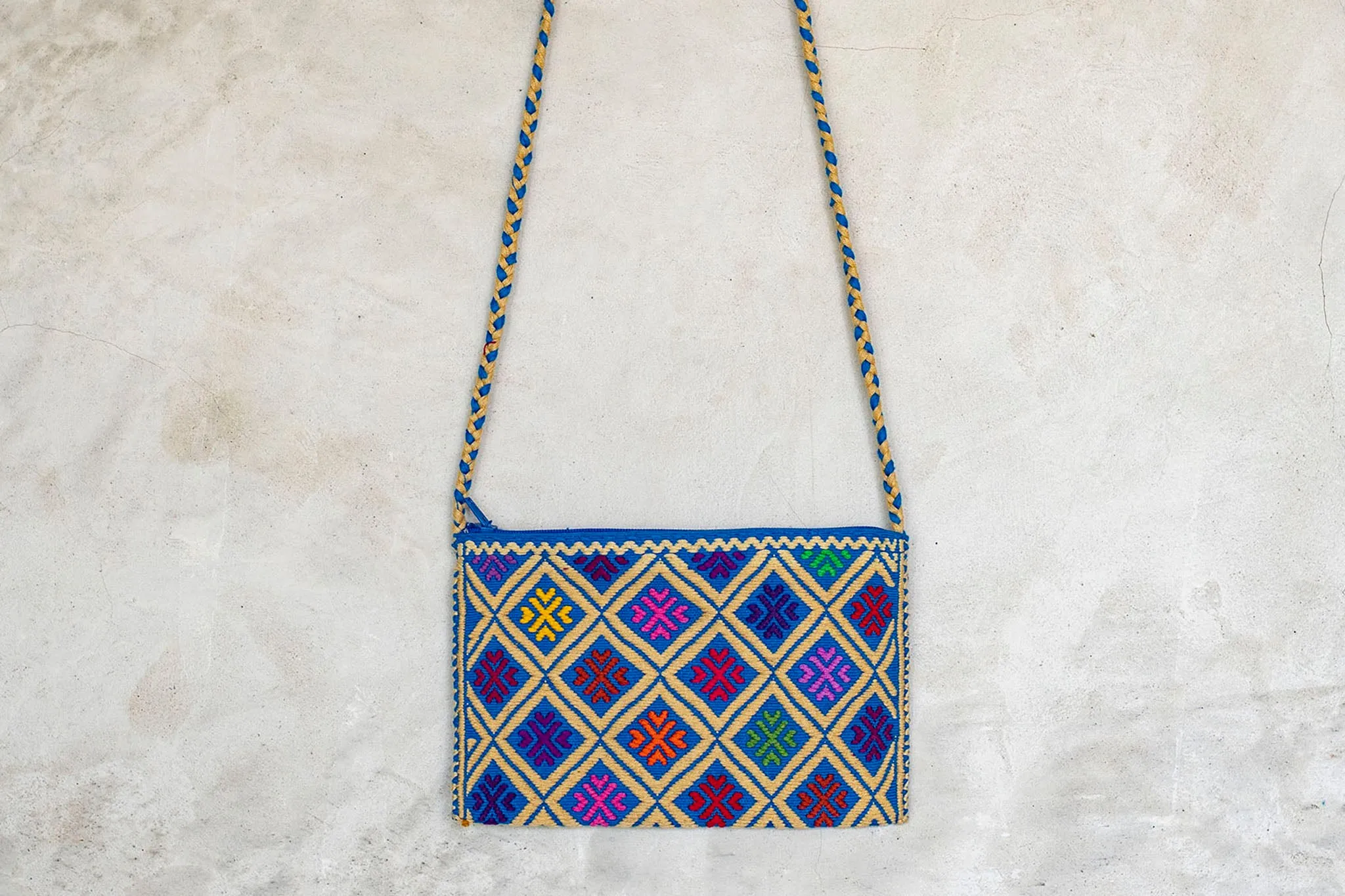 Larrainzar Pouch