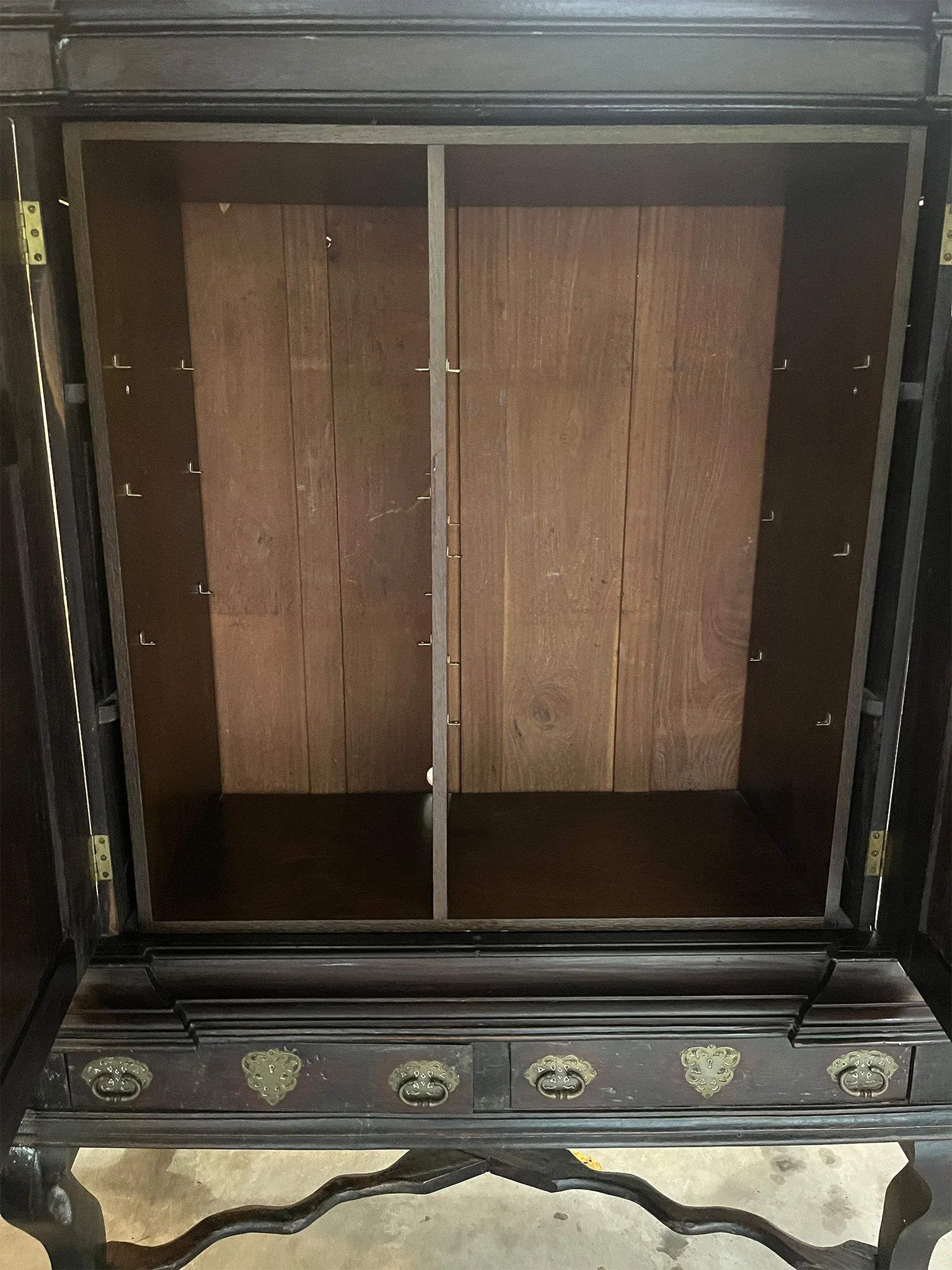 Late 17th Century Antique Dutch Oak Linen Cabinet