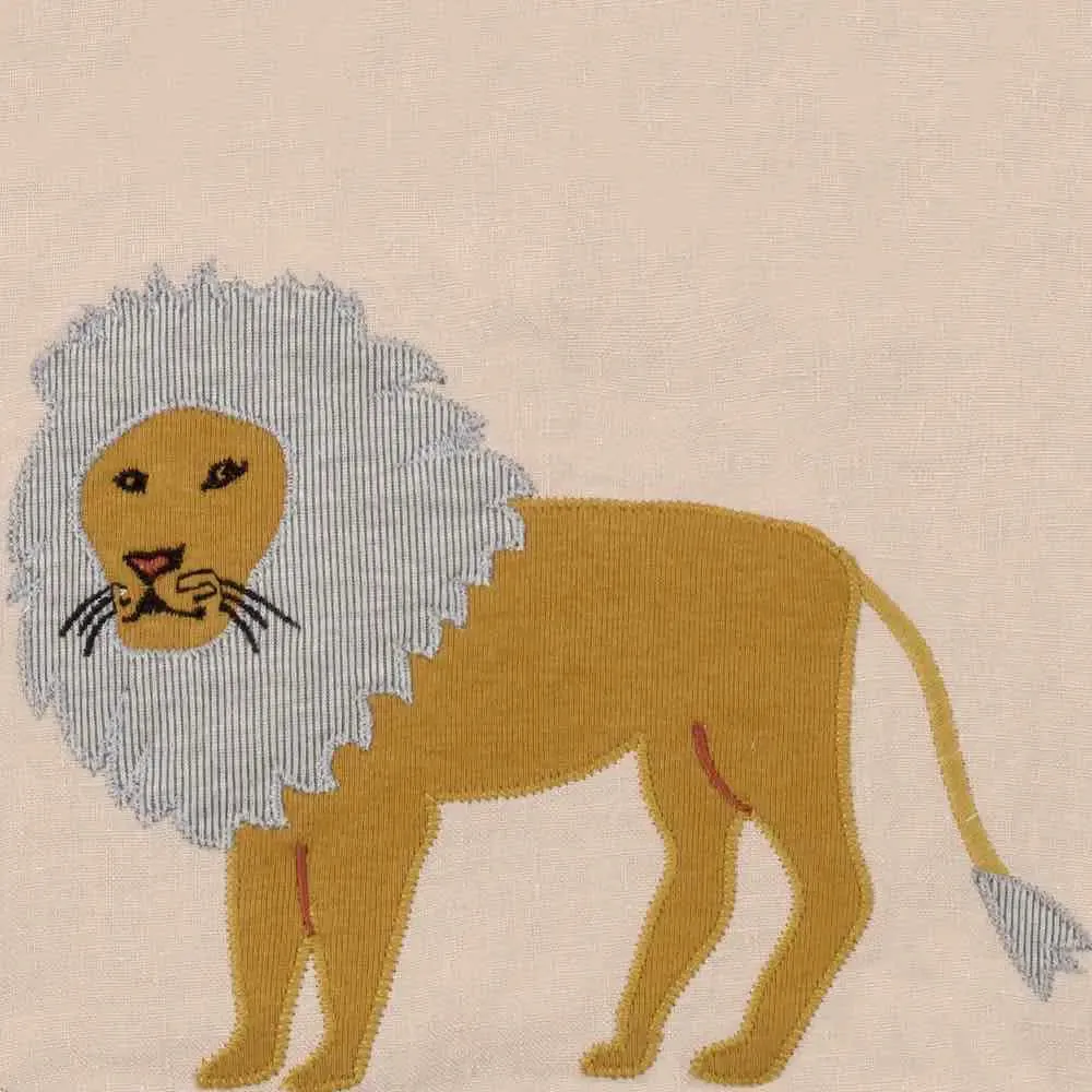Lion Linen Two-Layer Bib