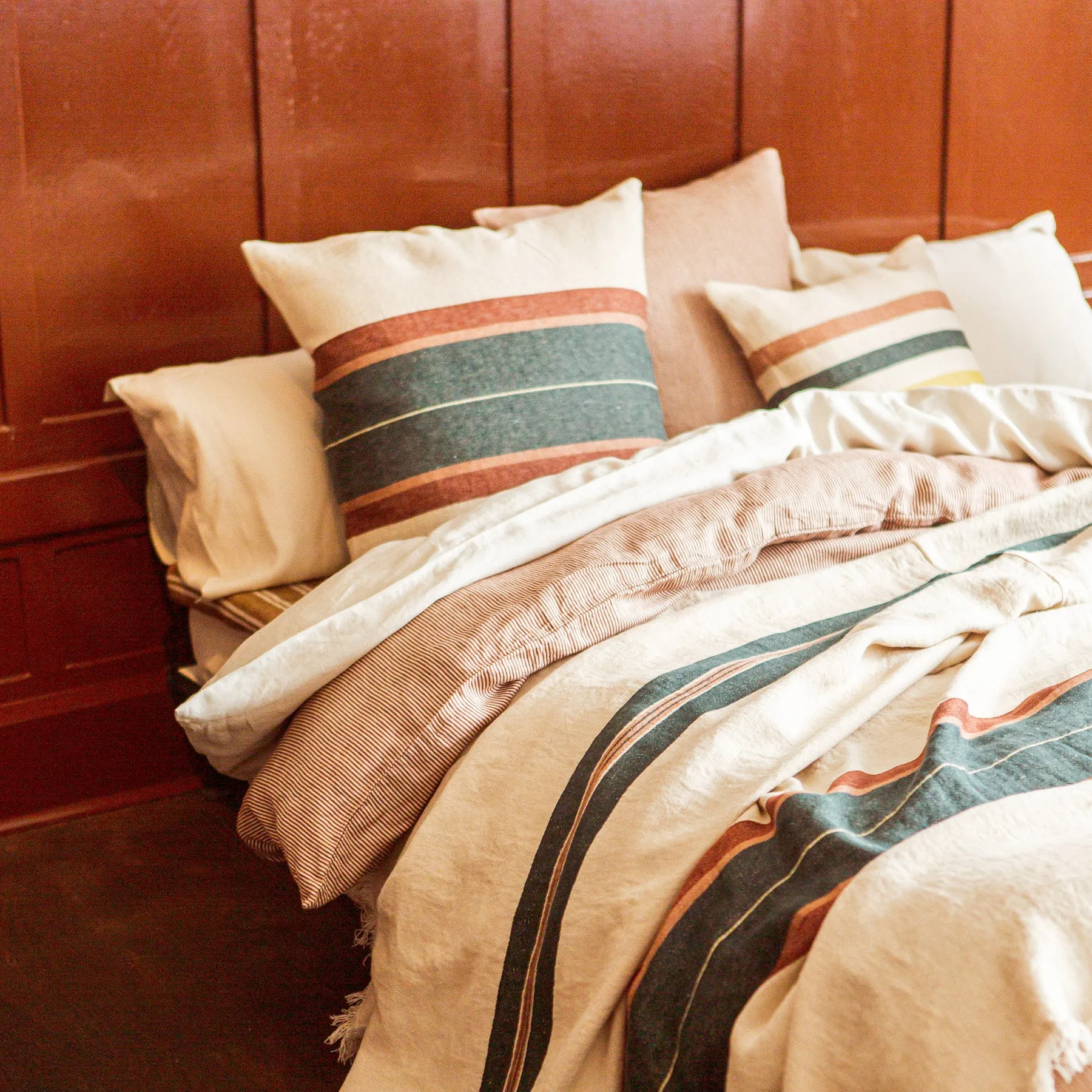 lys coverlet