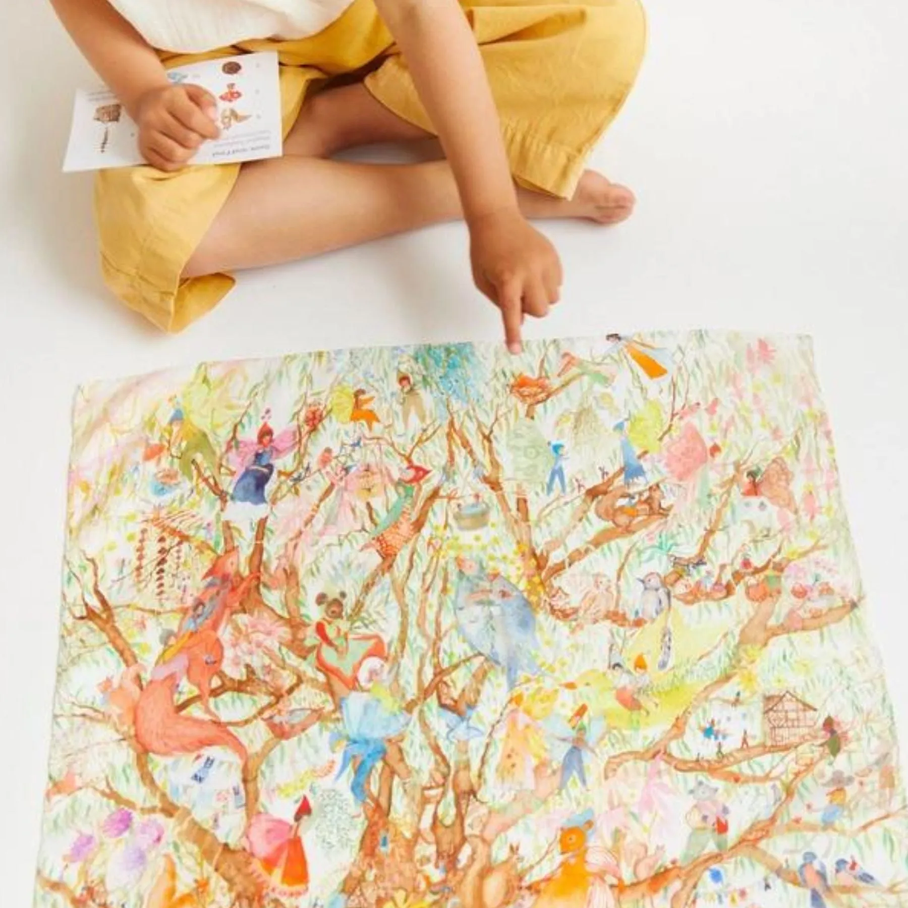 Magical Treehouse Seek   Find Playsilk