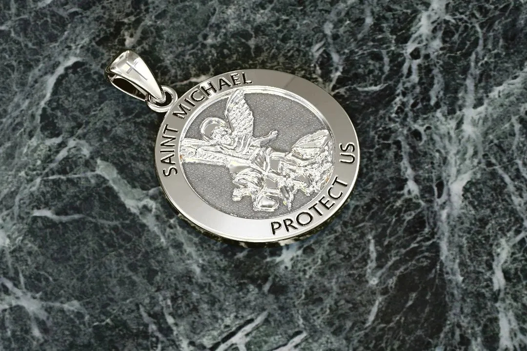 Men's XL 925 Sterling Silver 1.25in St Saint Michael Medal Antique Finish Round Pendant Necklace, 32mm