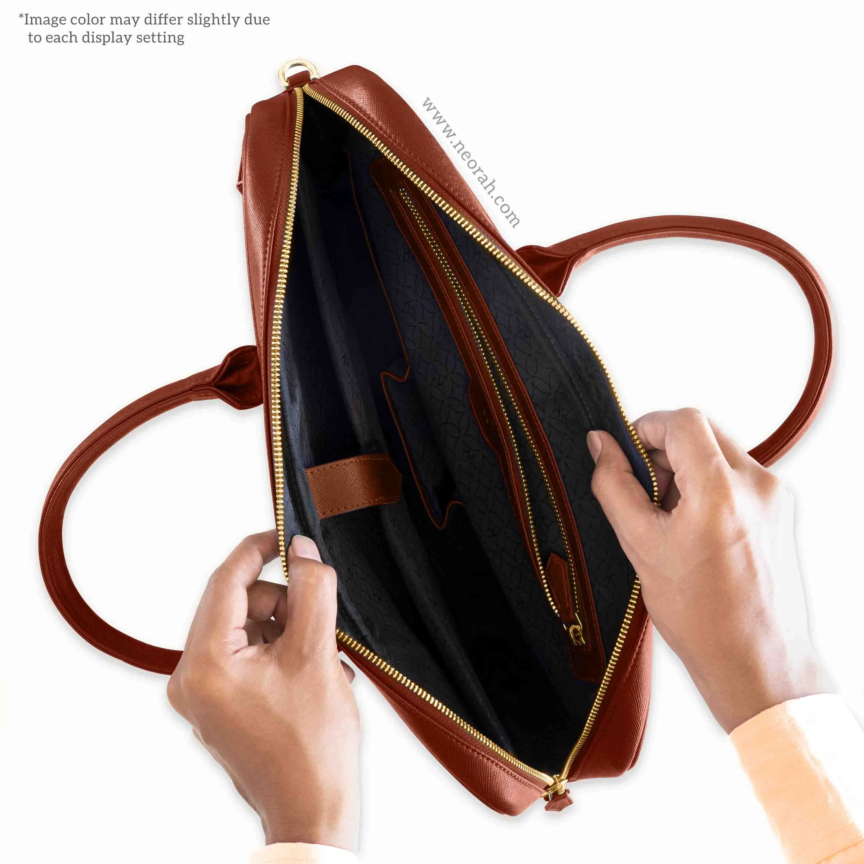 MESSENGER BAG