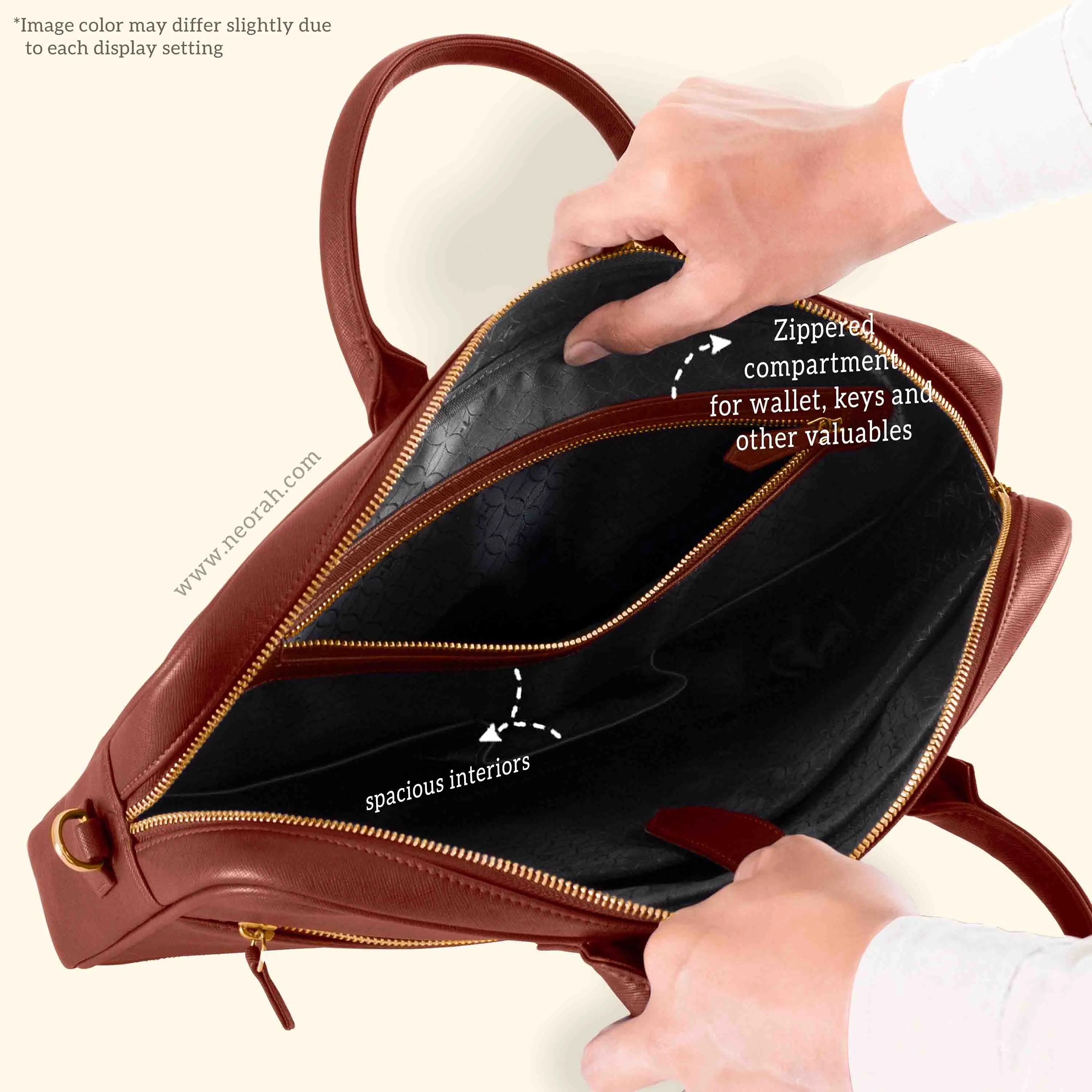 MESSENGER BAG