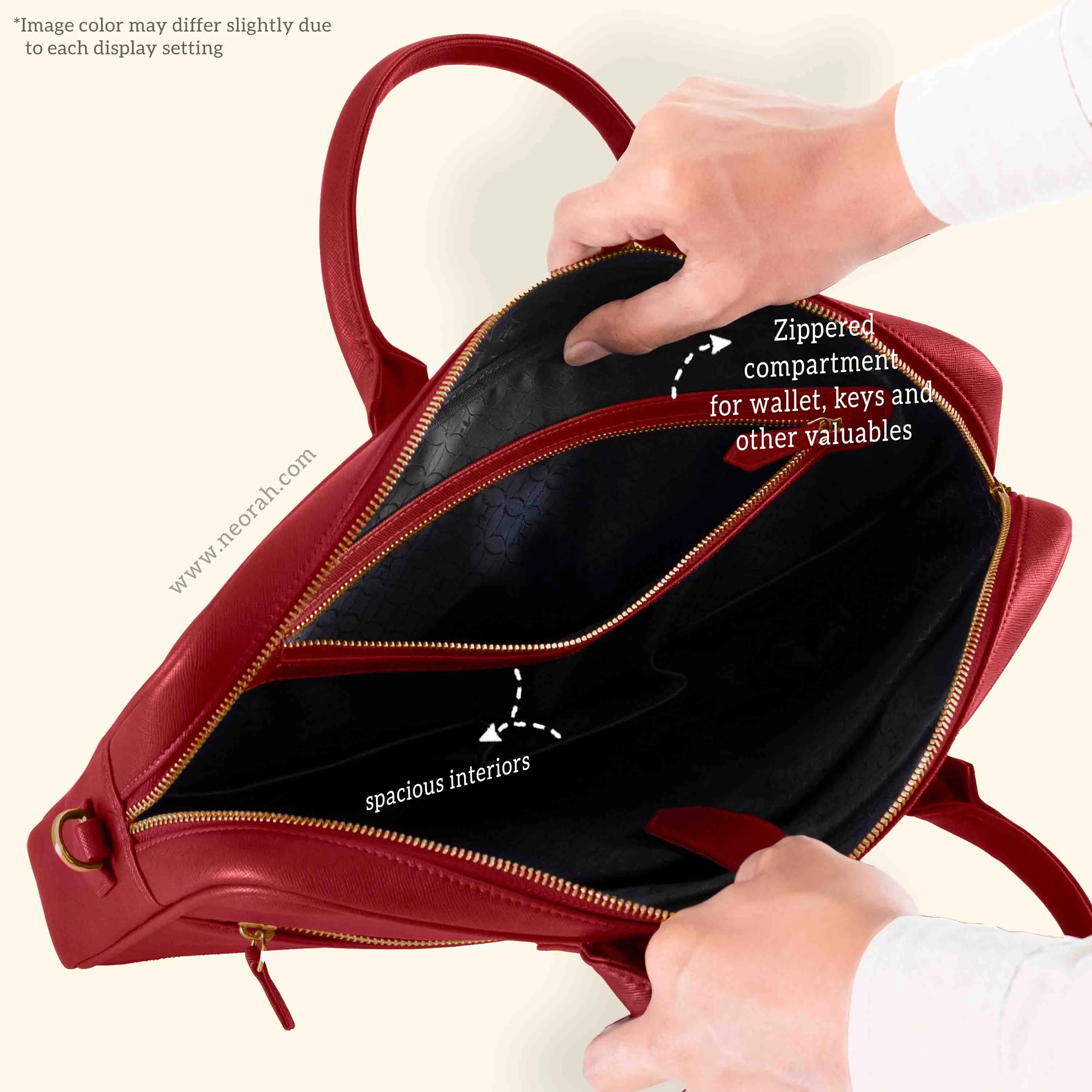 MESSENGER BAG
