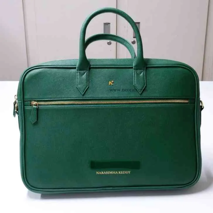 MESSENGER BAG
