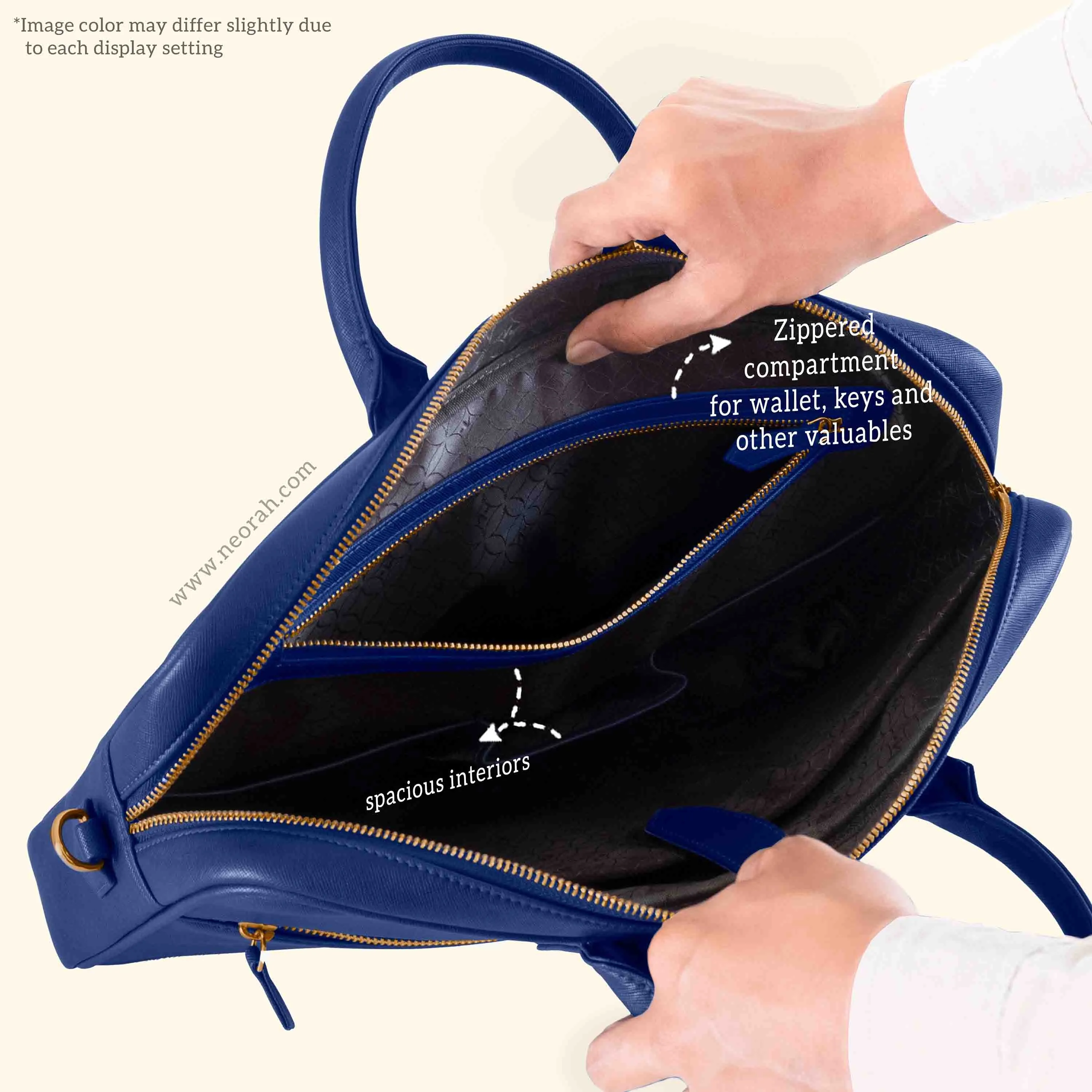 MESSENGER BAG