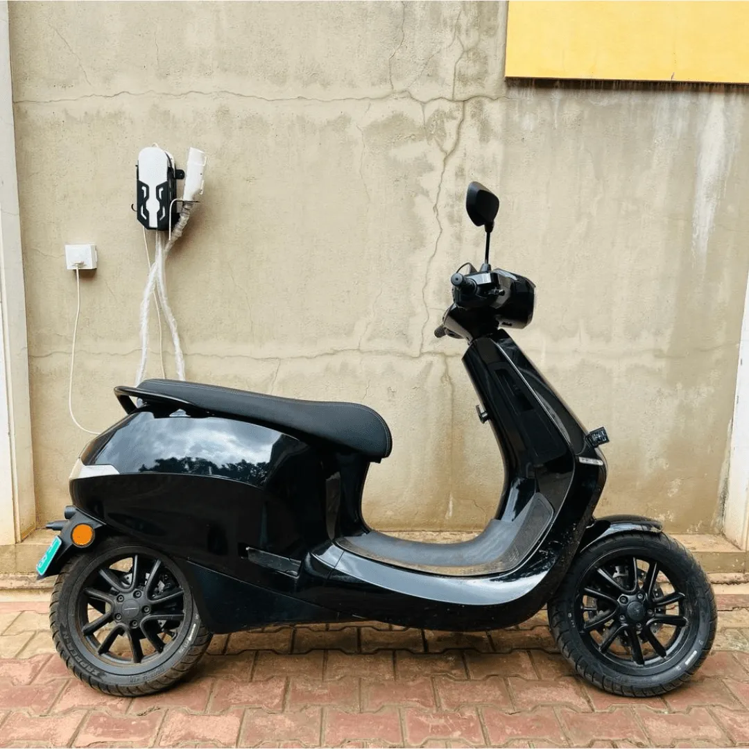 OLA Scooter Motocaan Charger Holder/ Wall mount, lock protection/Metal make Combo