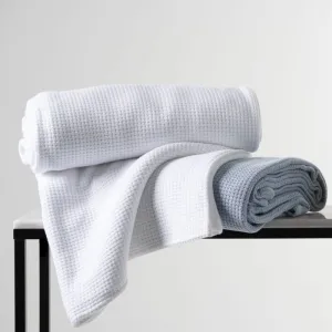 Onkaparinga Heirloom Bamboo Cotton Blanket - Light Blue or White