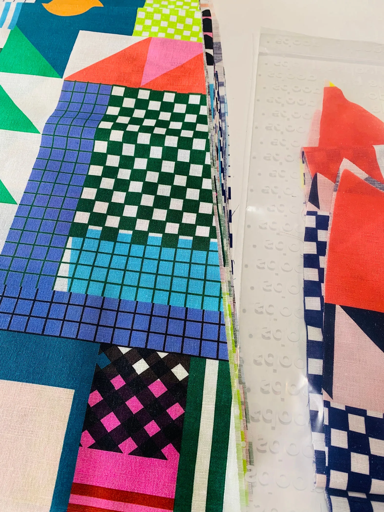 Packs of OFF CUT'S 100% Linen cotton Lump check remnants