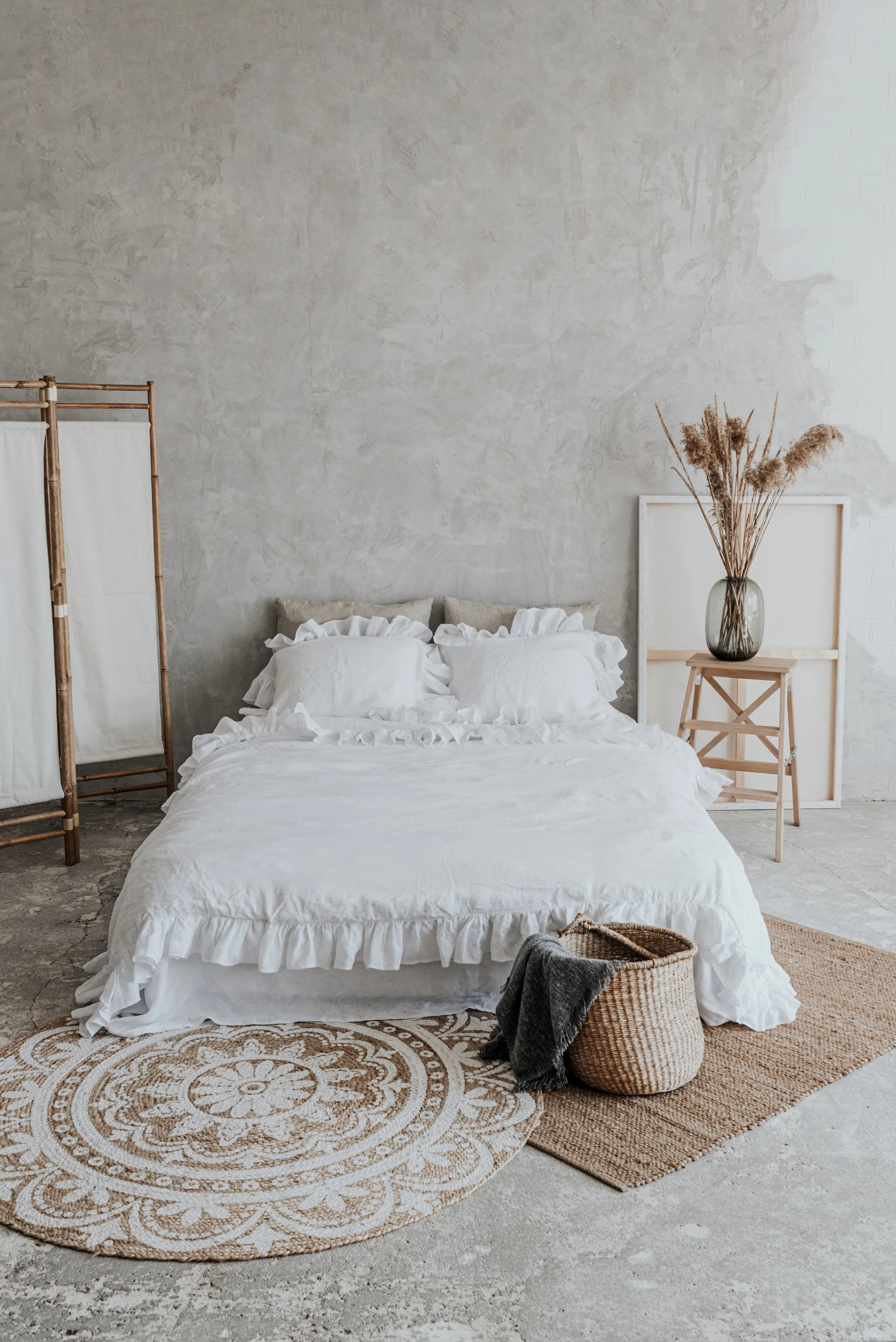 Ruffle duvet cover - white