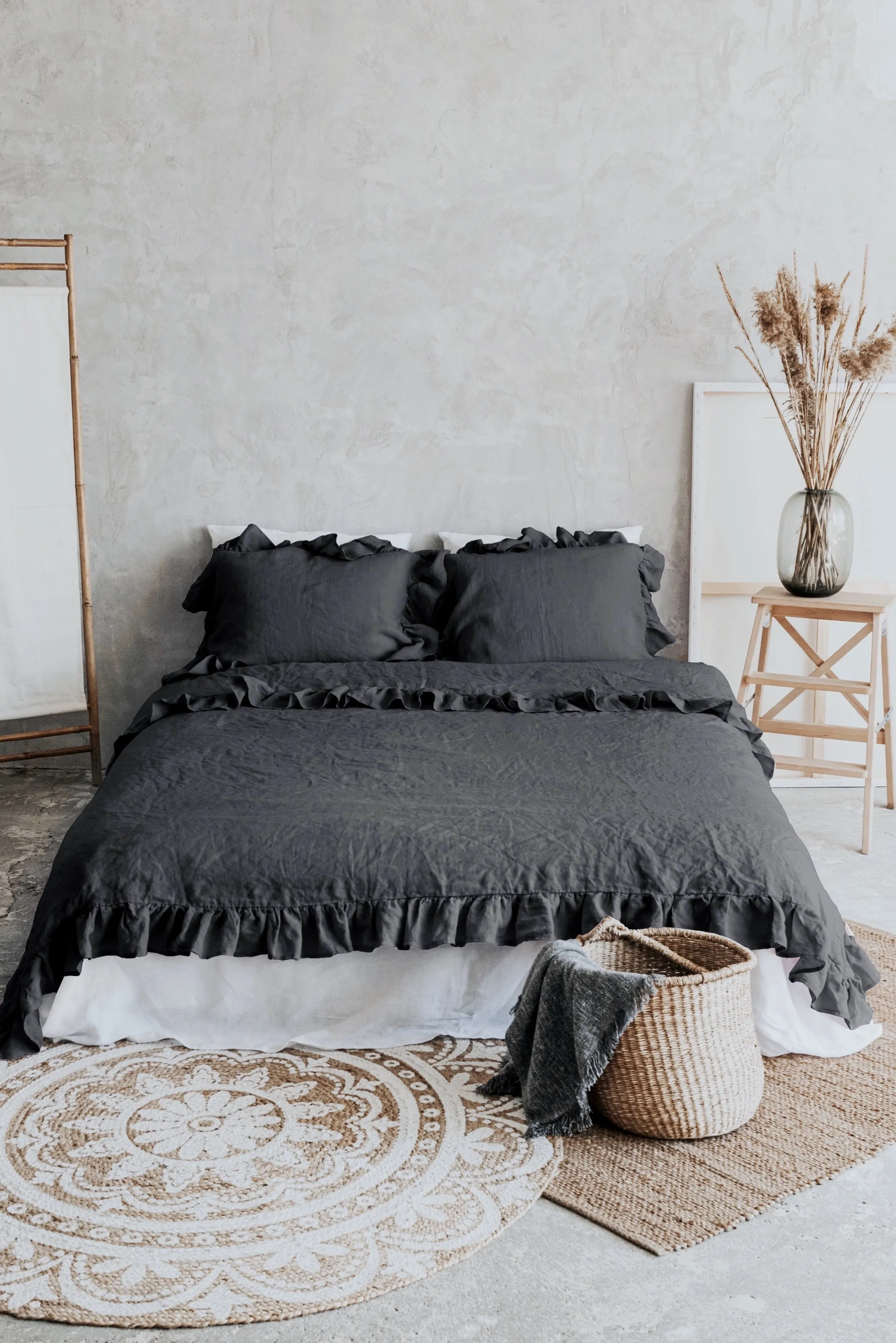 Ruffle Pillowcases Set - Dark Gray