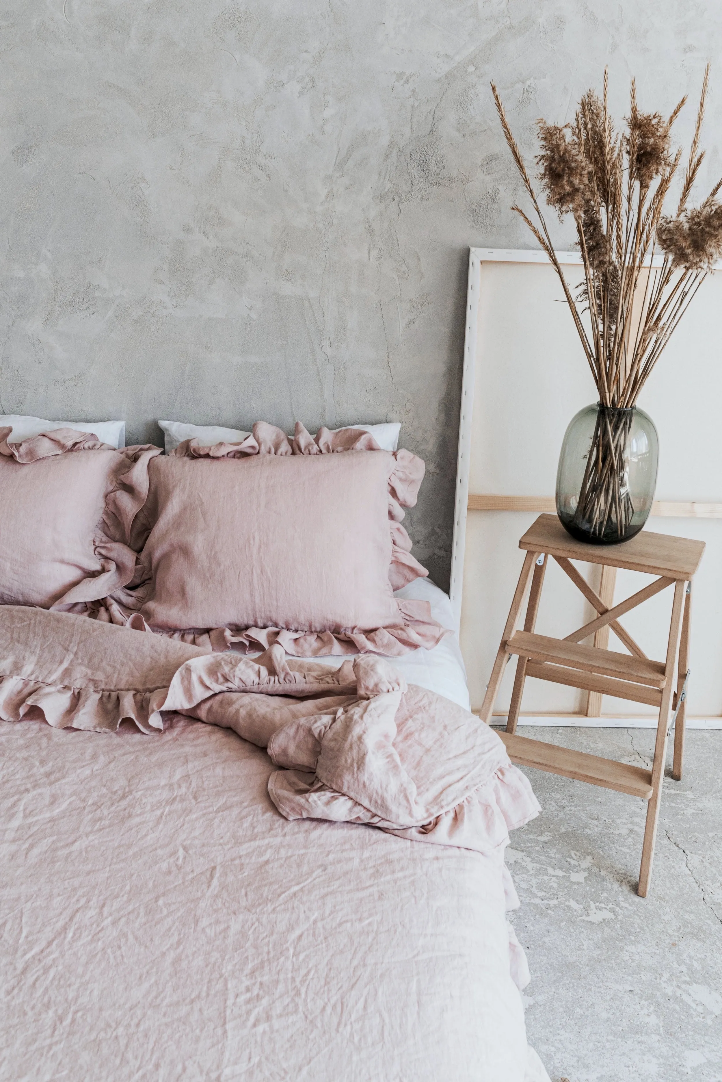 Ruffle Pillowcases Set - Pink