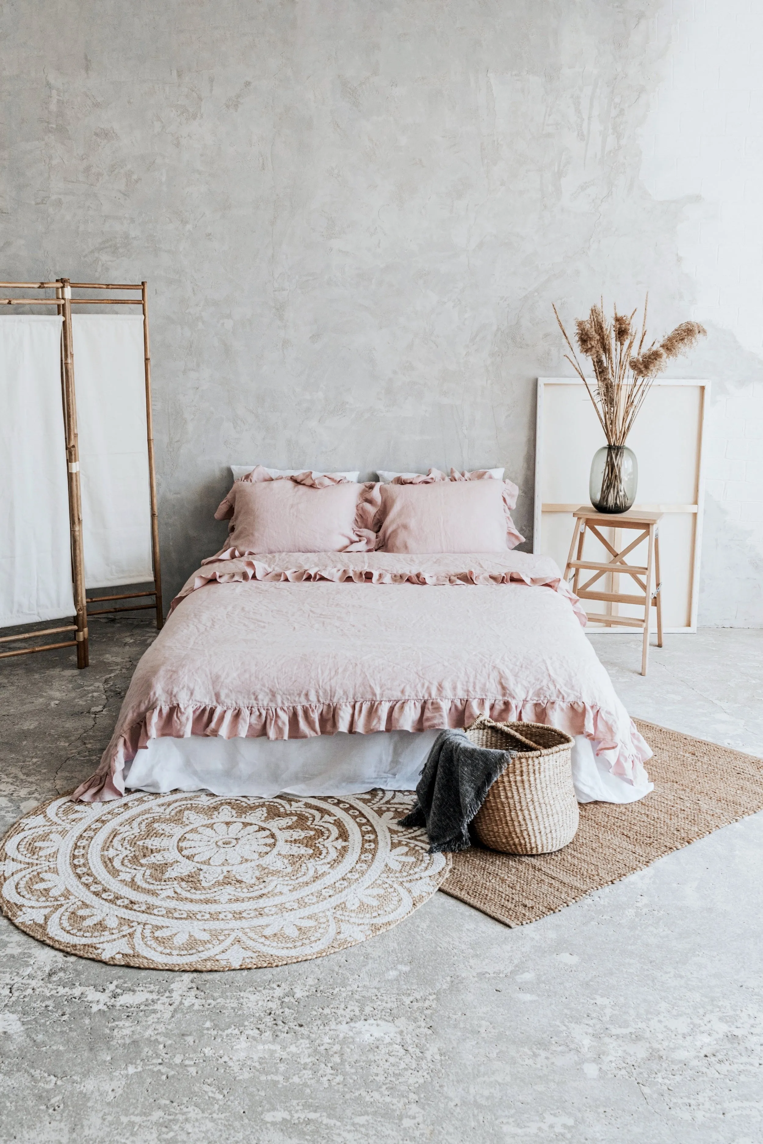 Ruffle Pillowcases Set - Pink