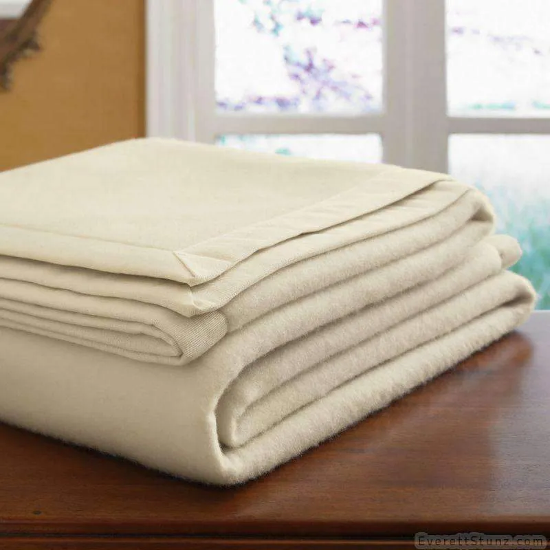 Savoy Blanket by Sferra