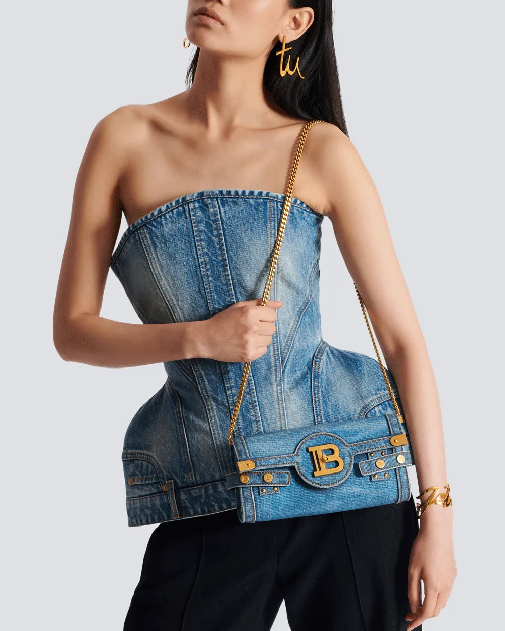 Small B-Buzz Pouch 23 Denim Clutch in Blue Jean