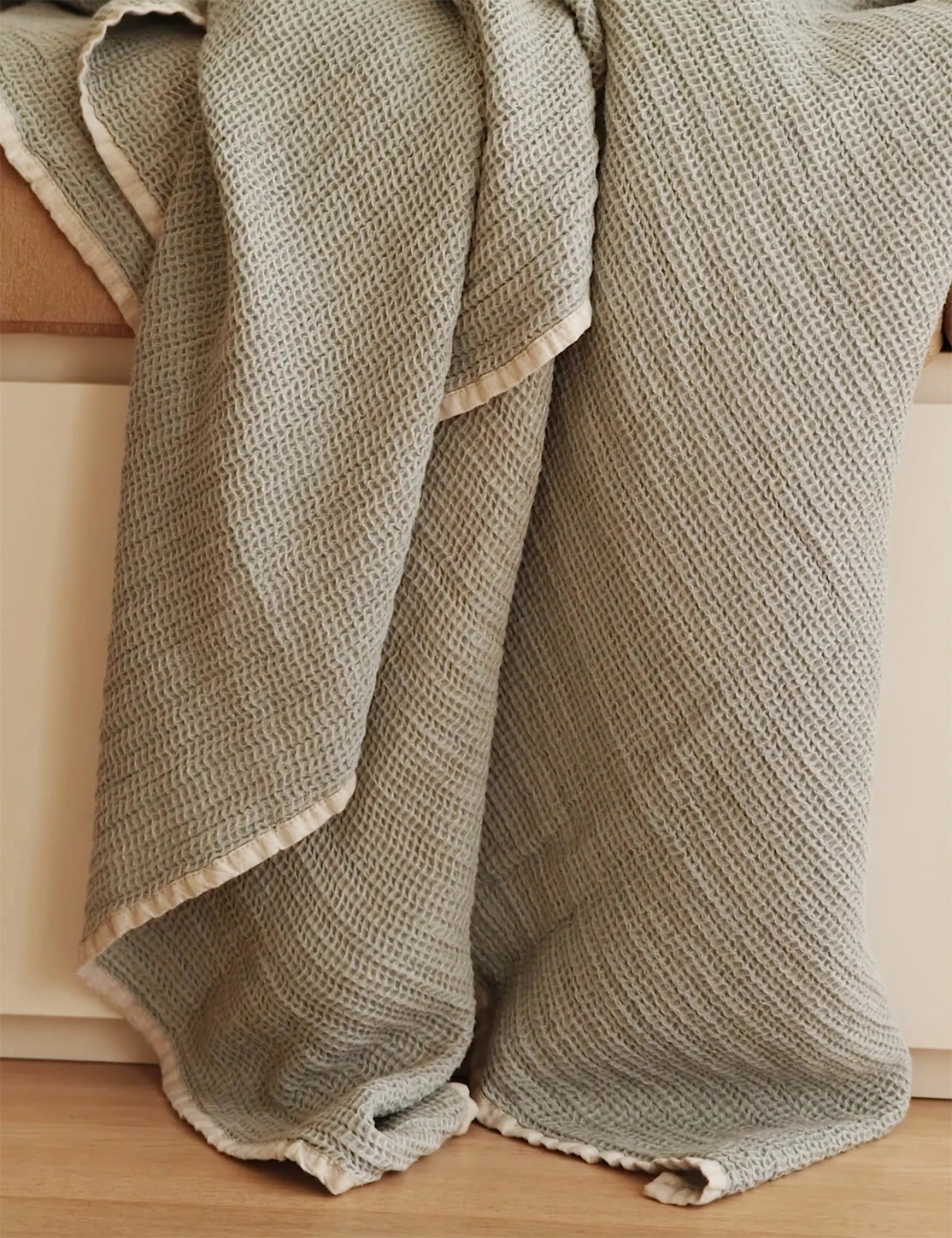 ST TROPEZ THROW | AZURE